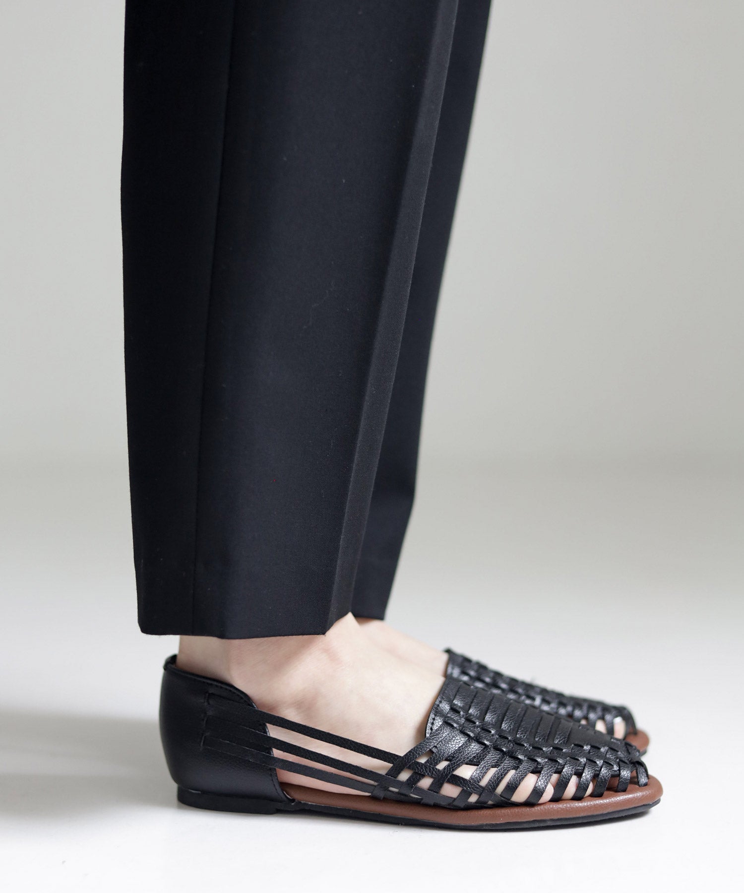 編み込みメッシュのグルカサンダル Newカラー