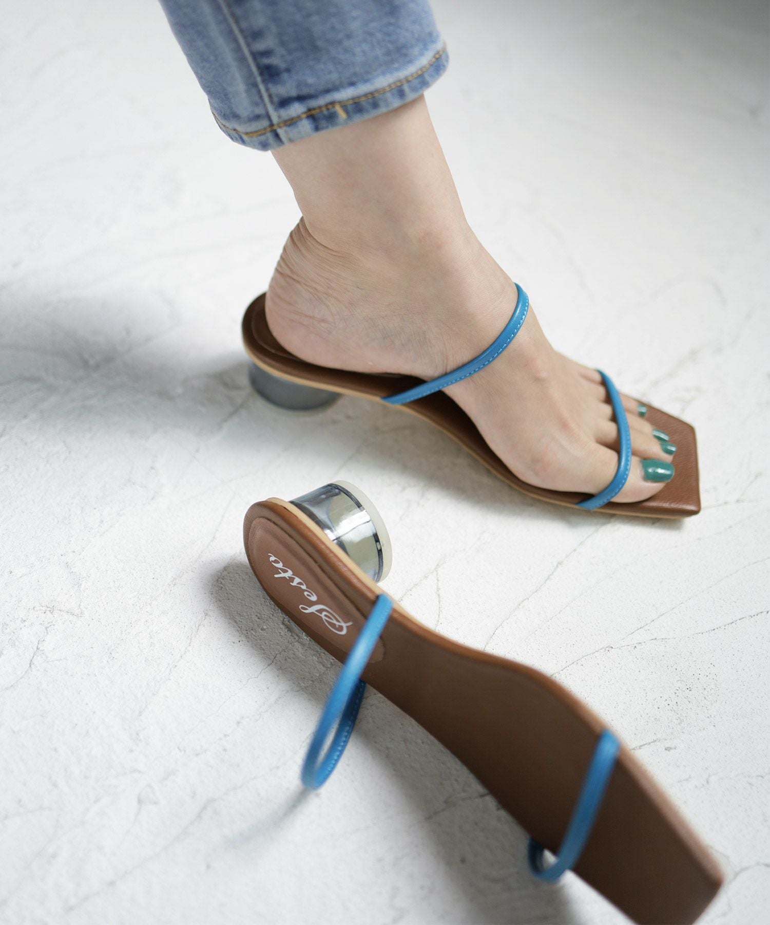 クリアヒールダブルストラップミュールサンダル▲返品交換不可