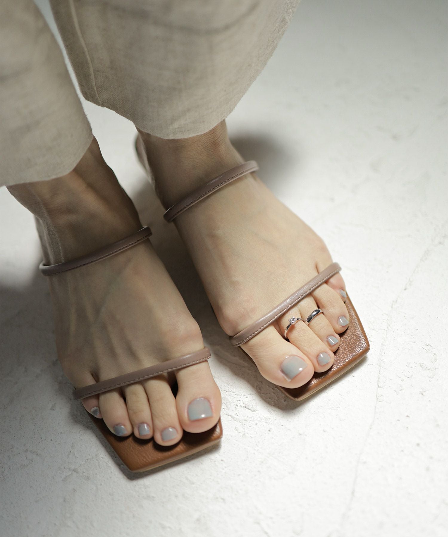 クリアヒールダブルストラップミュールサンダル▲返品交換不可