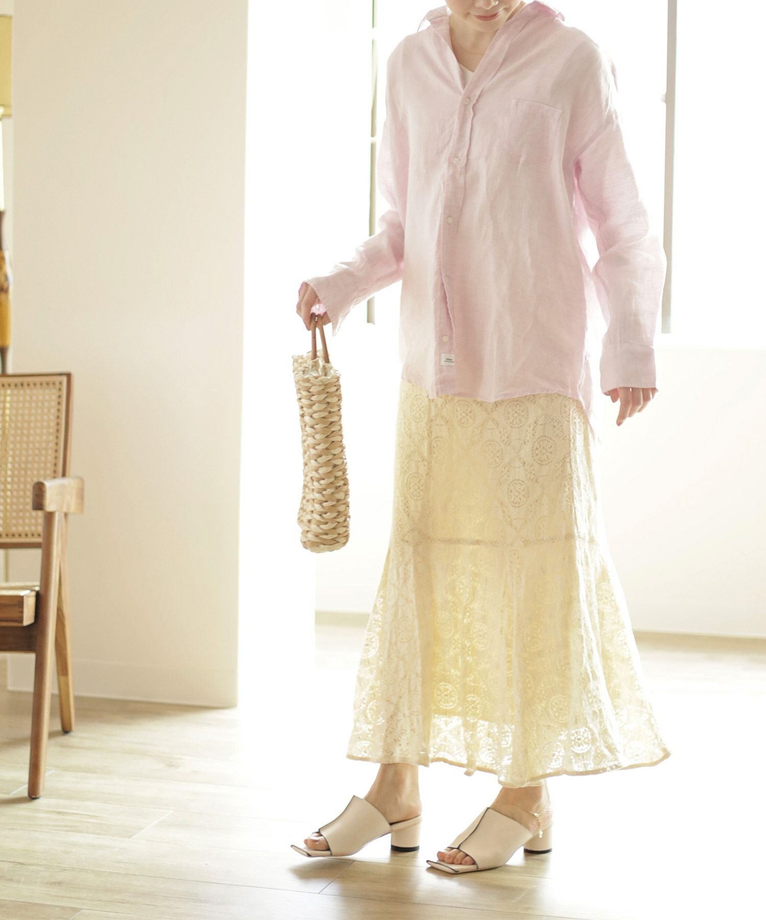 サークルヒールスクエアトゥミュールサンダル