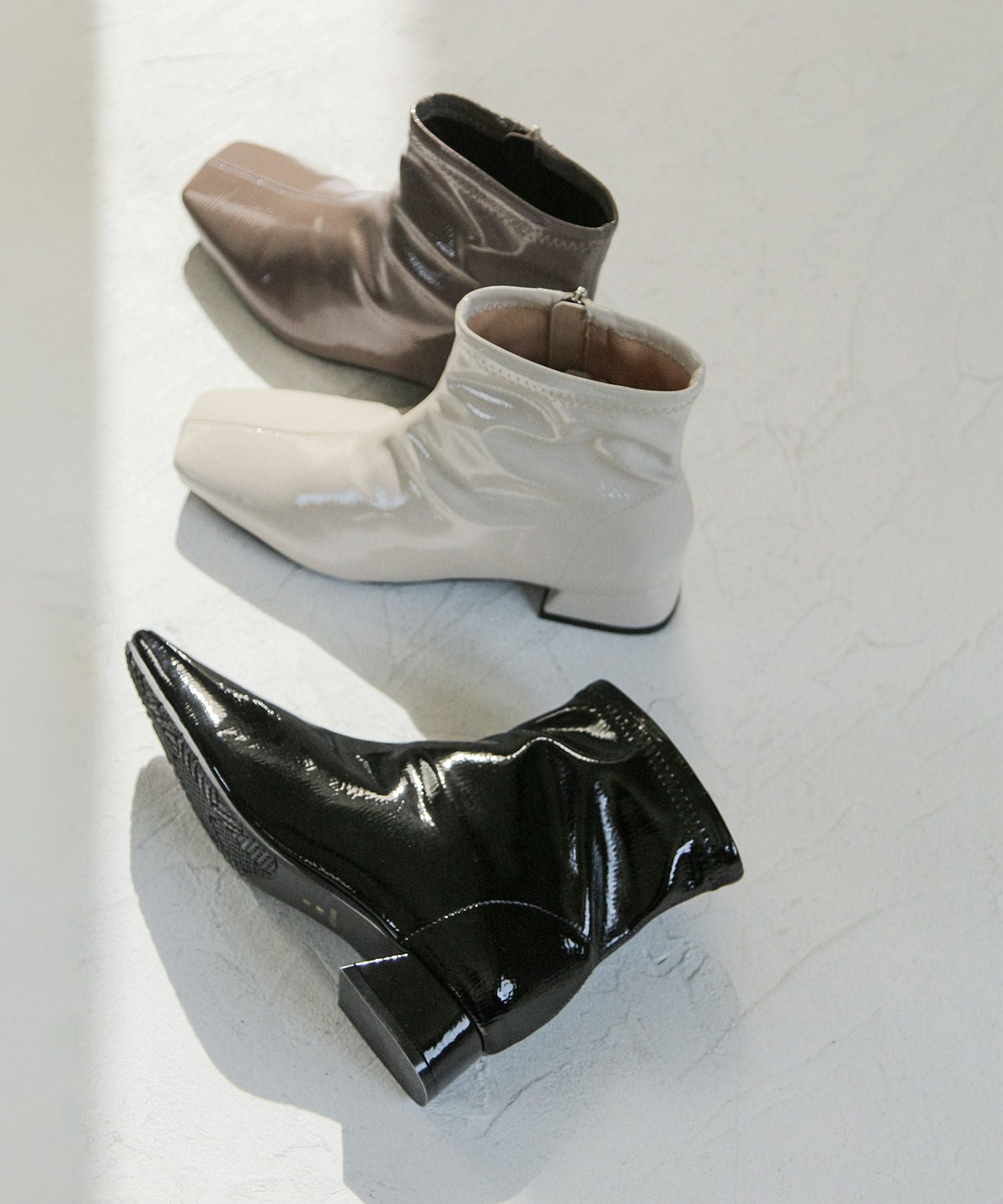 【4E幅広・大きいサイズ】スクエアトゥレインブーツ