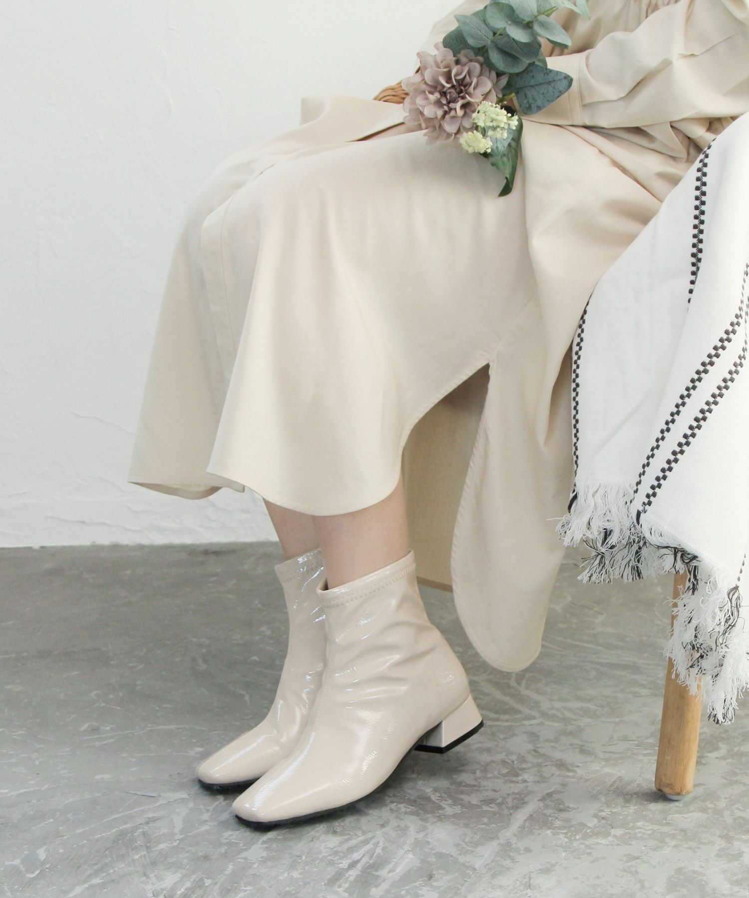 【4E幅広・大きいサイズ】スクエアトゥレインブーツ