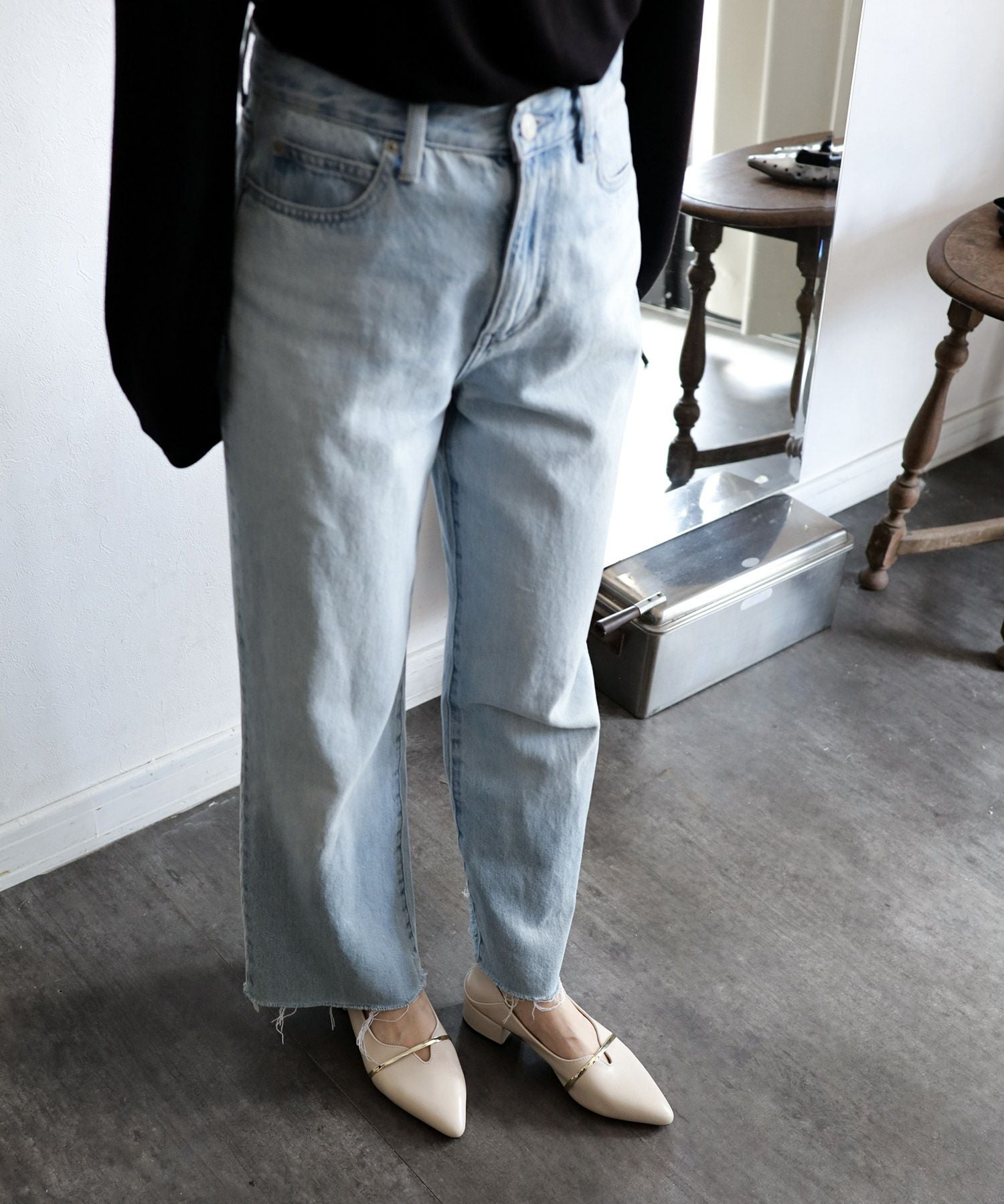 メタリックストラップバブーシュパンプス