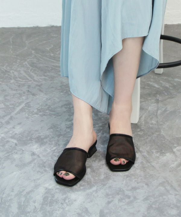 【4E幅広・大きいサイズ】スクエアトゥチュールクリアヒールサンダル ▲返品交換不可