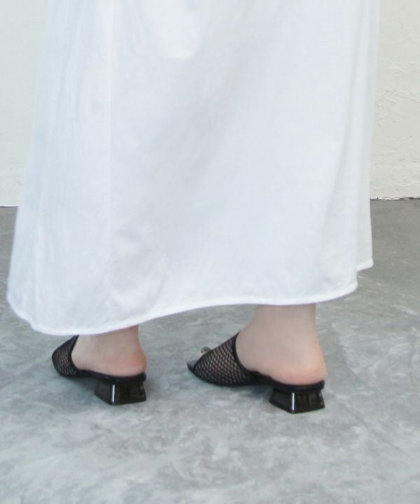 【4E幅広・大きいサイズ】スクエアトゥメッシュクリアヒールサンダル ▲返品交換不可