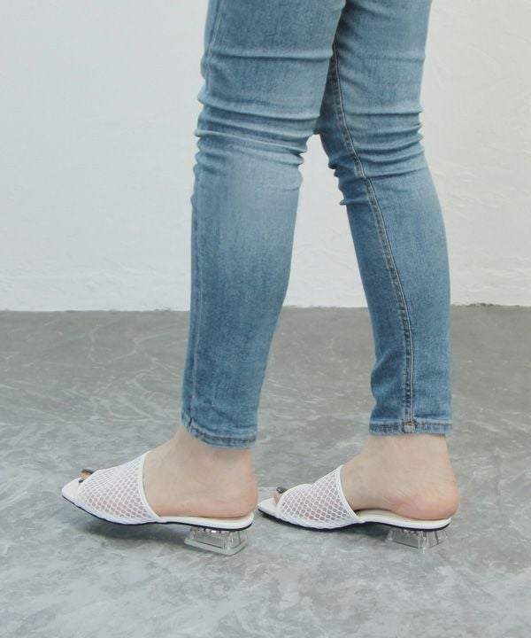 【4E幅広・大きいサイズ】スクエアトゥメッシュクリアヒールサンダル ▲返品交換不可