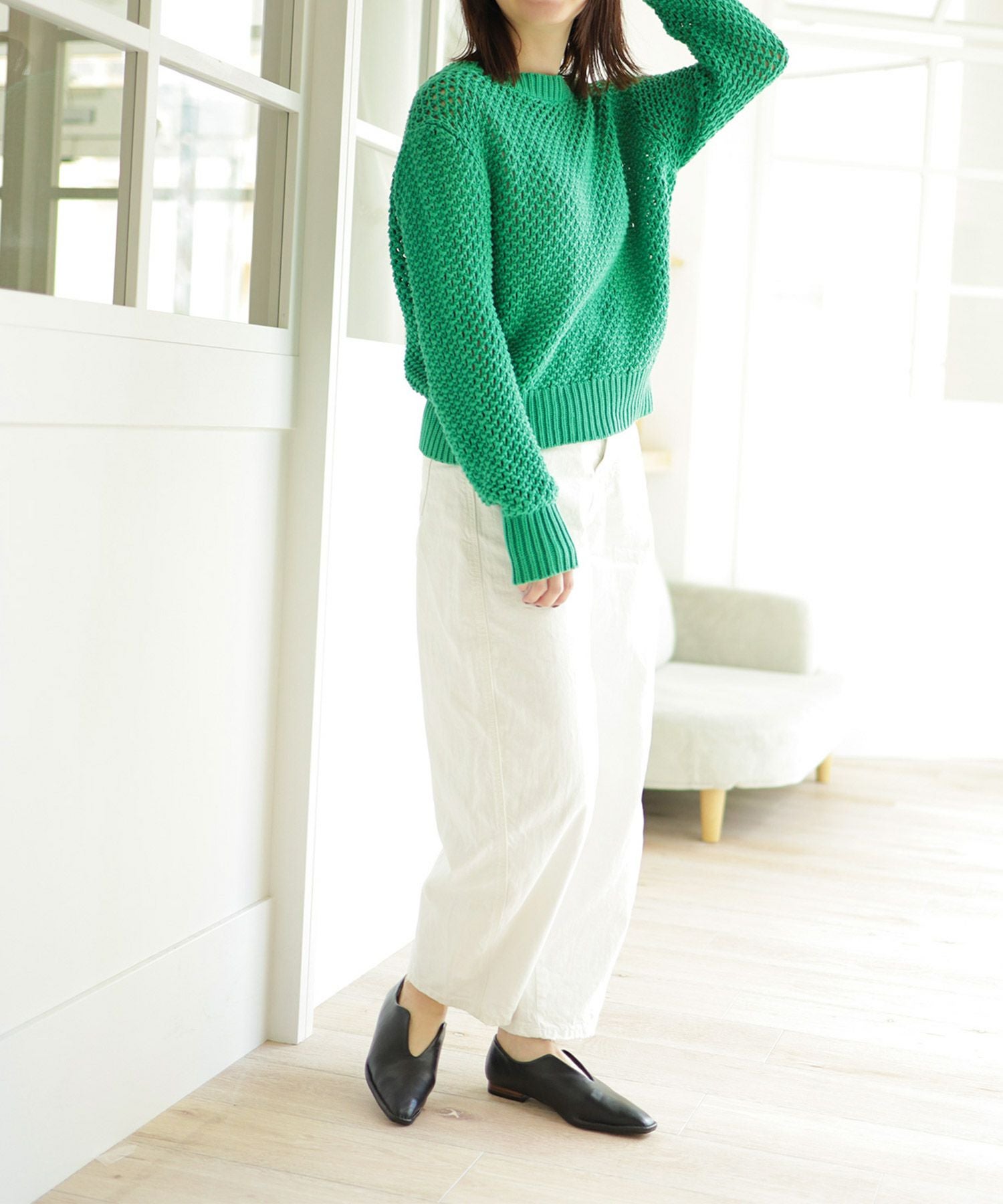 ステッチデザインローヒールVカットマニッシュパンプス