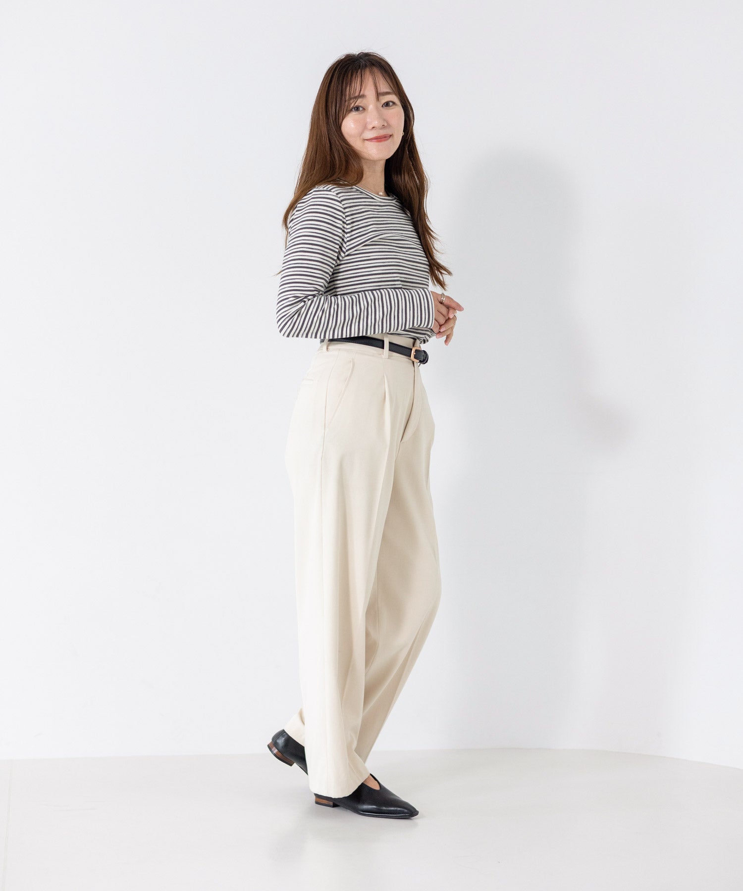 ステッチデザインローヒールVカットマニッシュパンプス ▲返品交換不可
