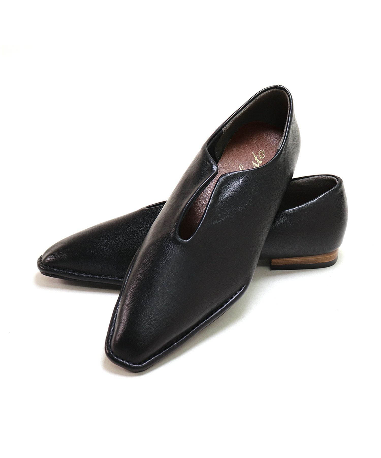 ステッチデザインローヒールVカットマニッシュパンプス