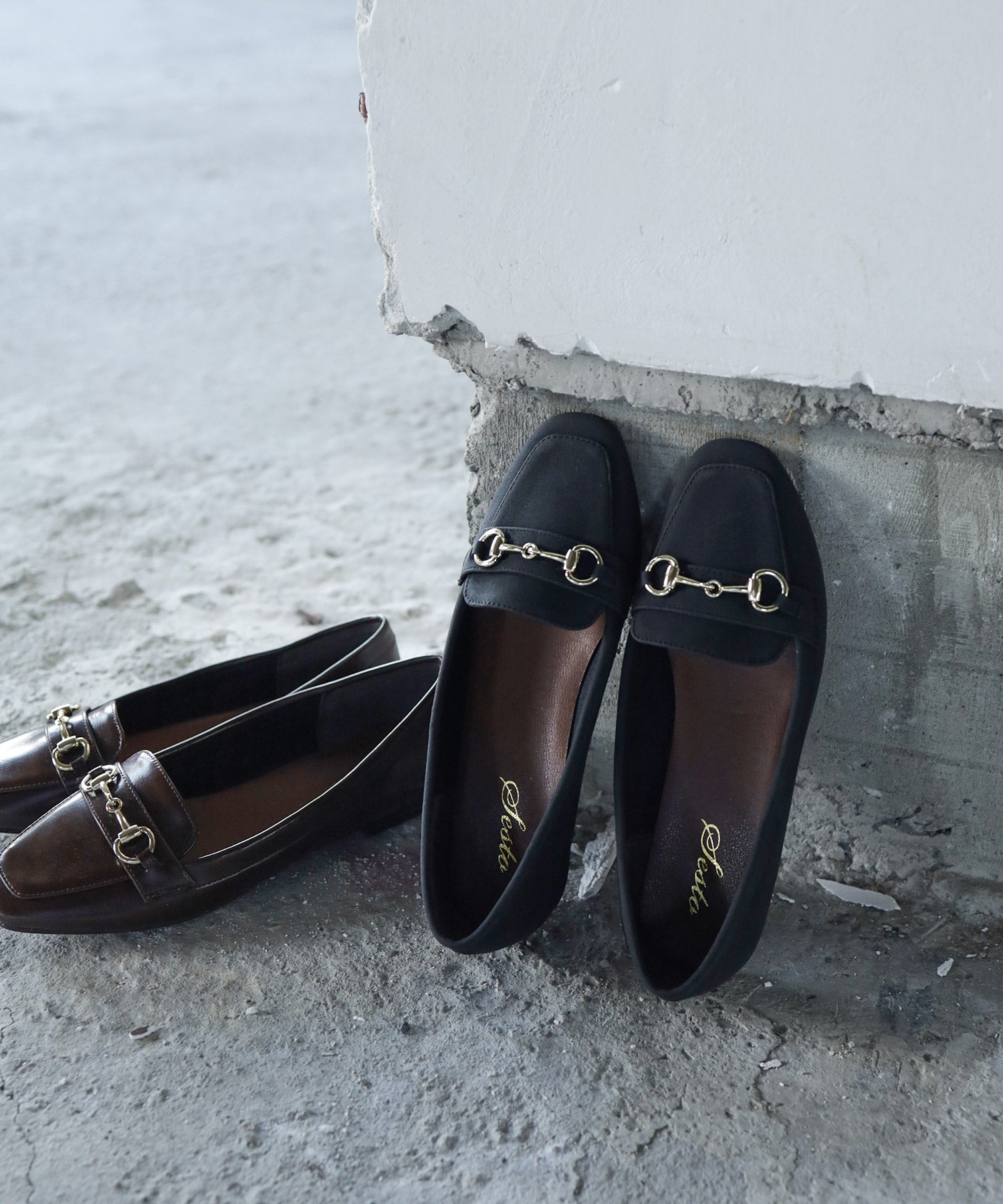 ビット付きスクエアトゥローファーパンプス△返品不可 | SESTO(セスト