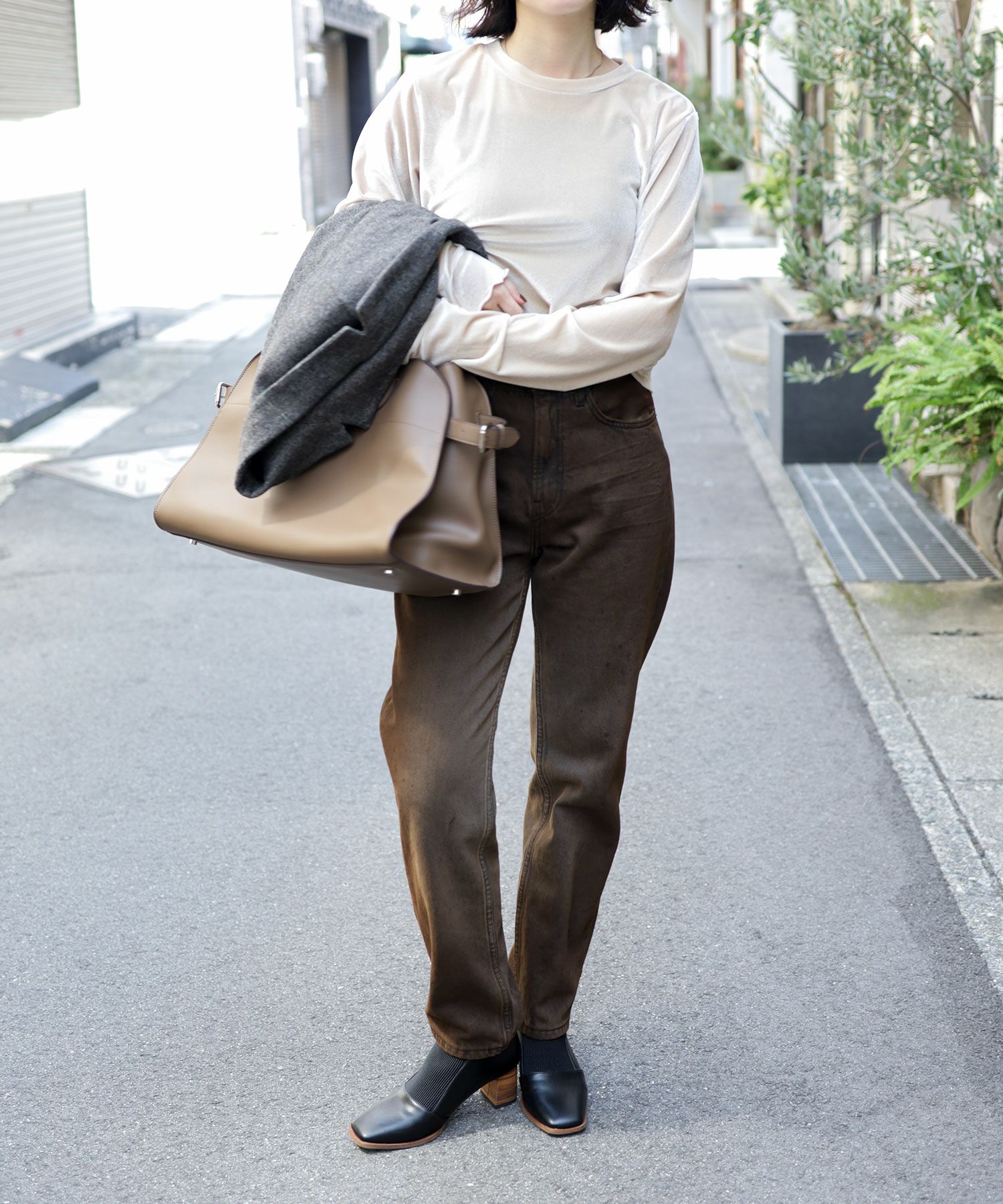 ウッドヒールのゴムフィットアンクルブーティ風パンプス【公式ショップ・ZOZOTOWN・amazon限定販売アイテム】