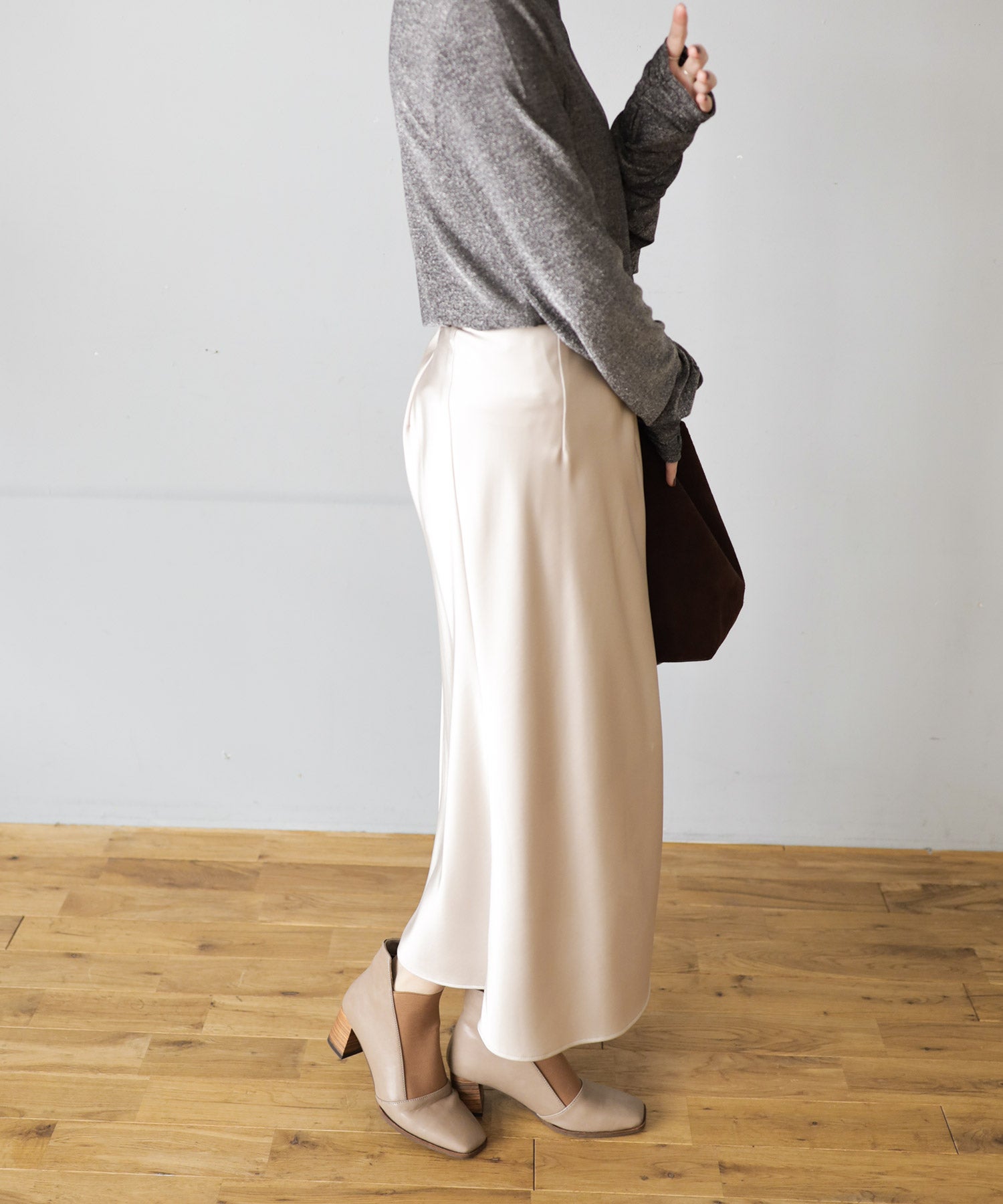 ウッドヒールのゴムフィットアンクルブーティ風パンプス【公式ショップ・ZOZOTOWN・amazon限定販売アイテム】