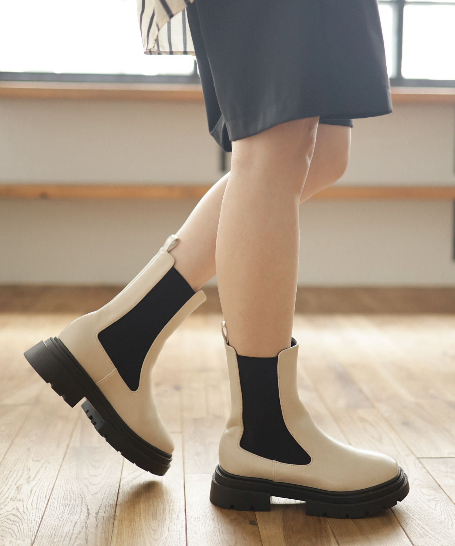 ボリュームソールサイドゴアショートブーツ▲返品不可