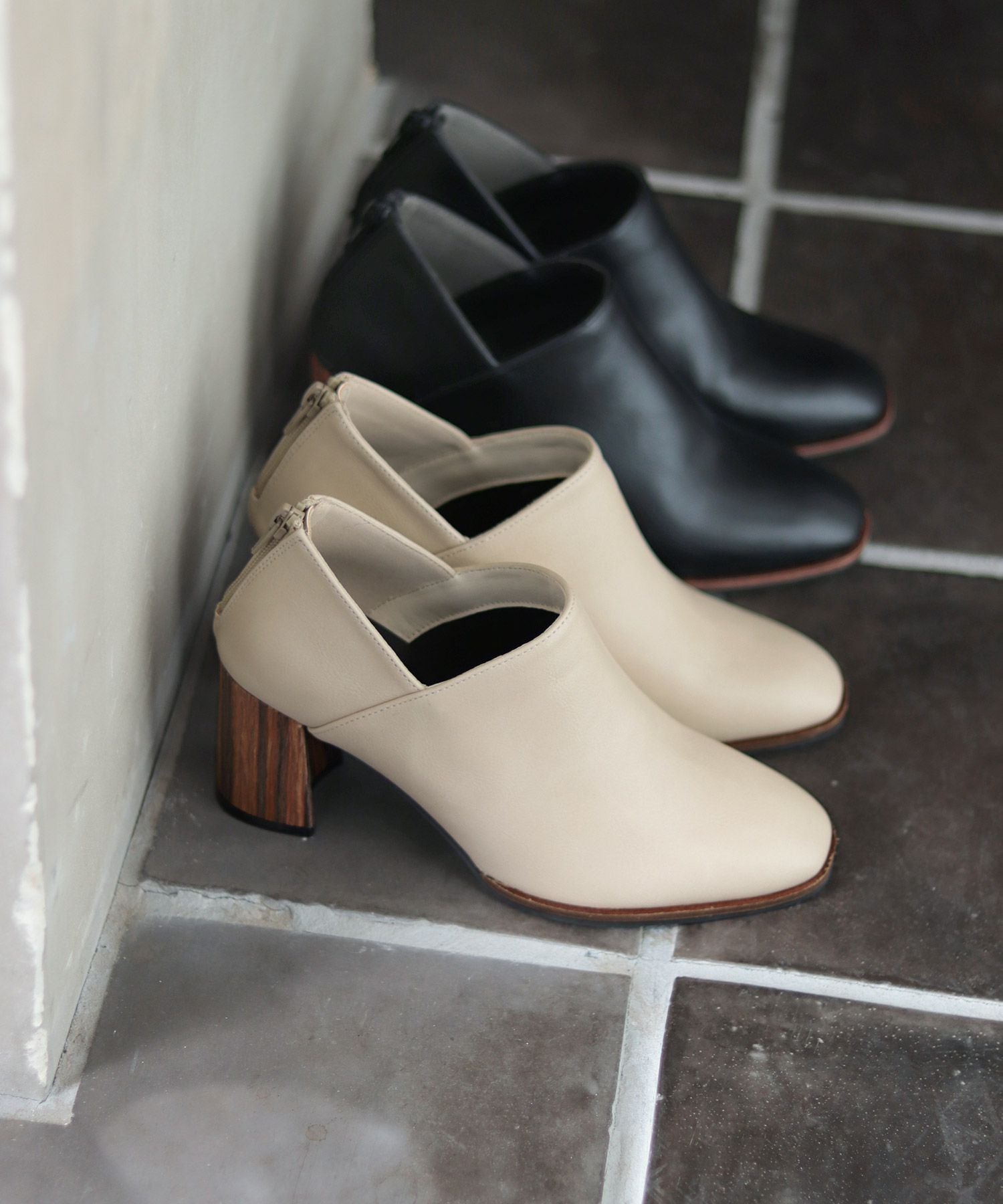 ウッドヒールブーティ 【公式ショップ・ZOZOTOWN・Amazon・ロコンド