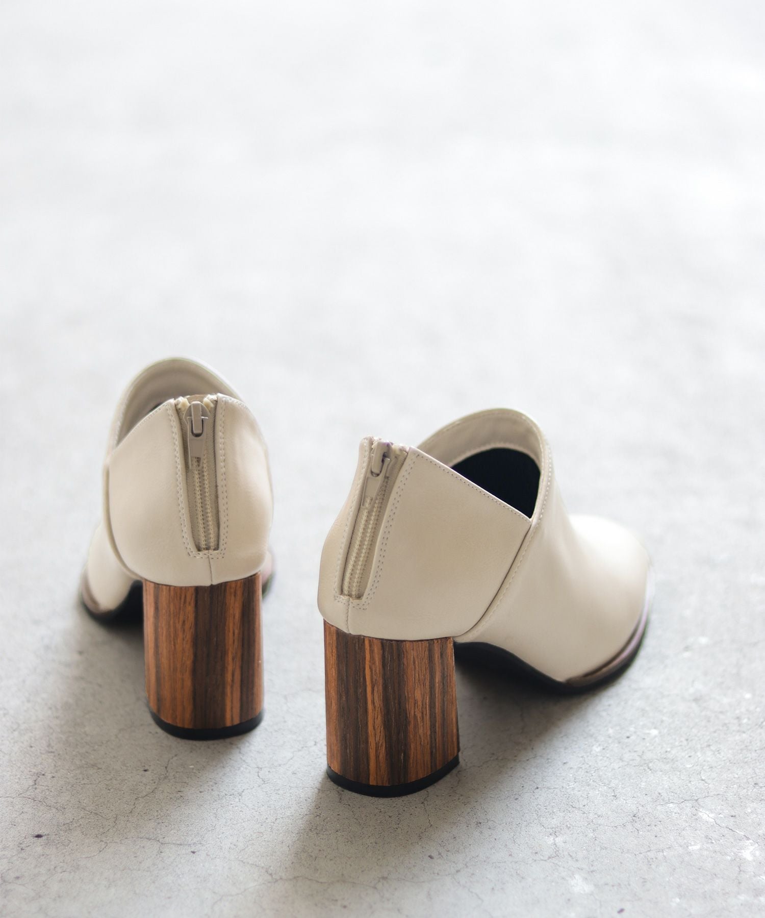 ウッドヒールブーティ 【公式ショップ・ZOZOTOWN・Amazon・ロコンド限定販売アイテム】