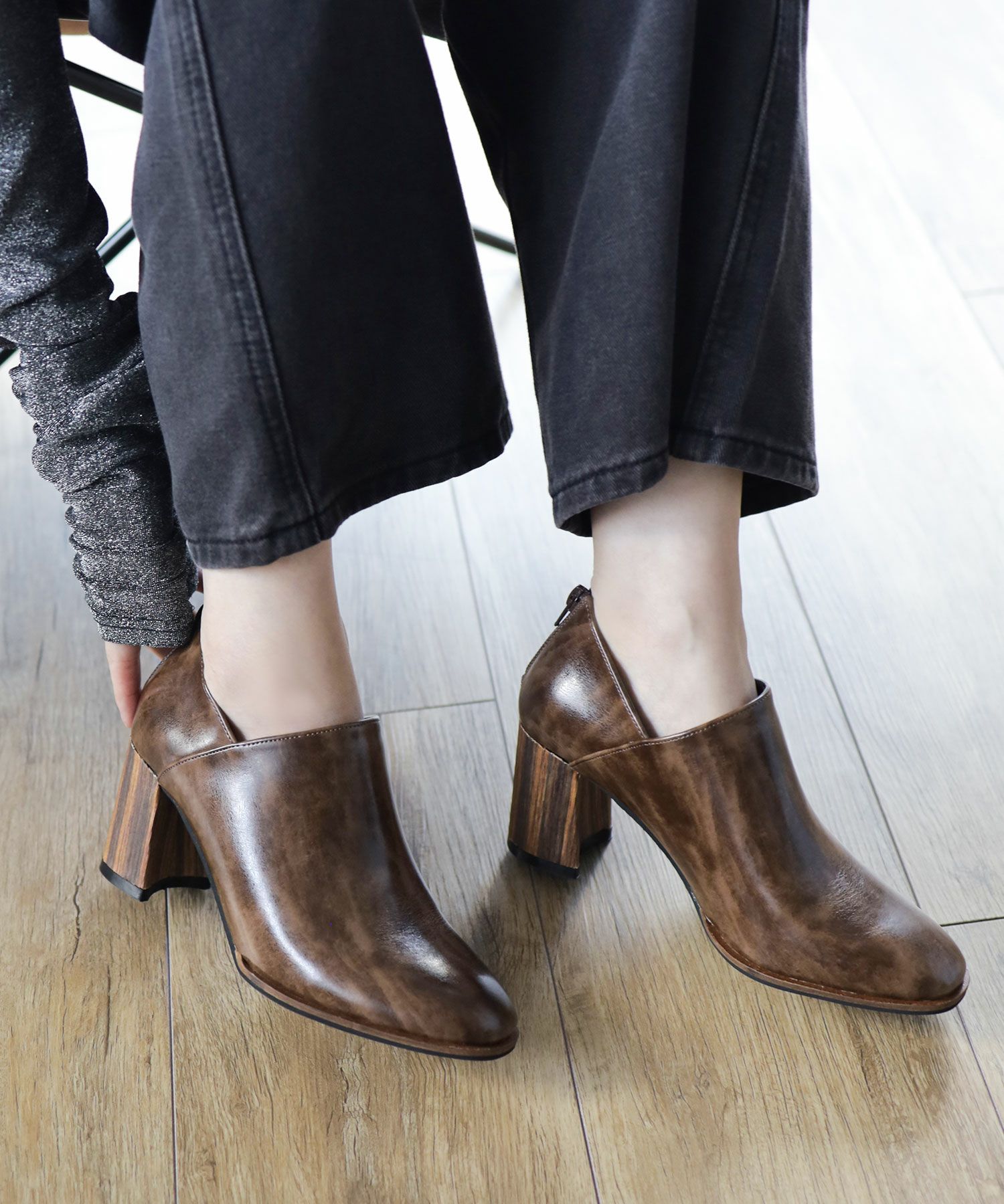 ウッドヒールブーティ 【公式ショップ・ZOZOTOWN・Amazon・ロコンド