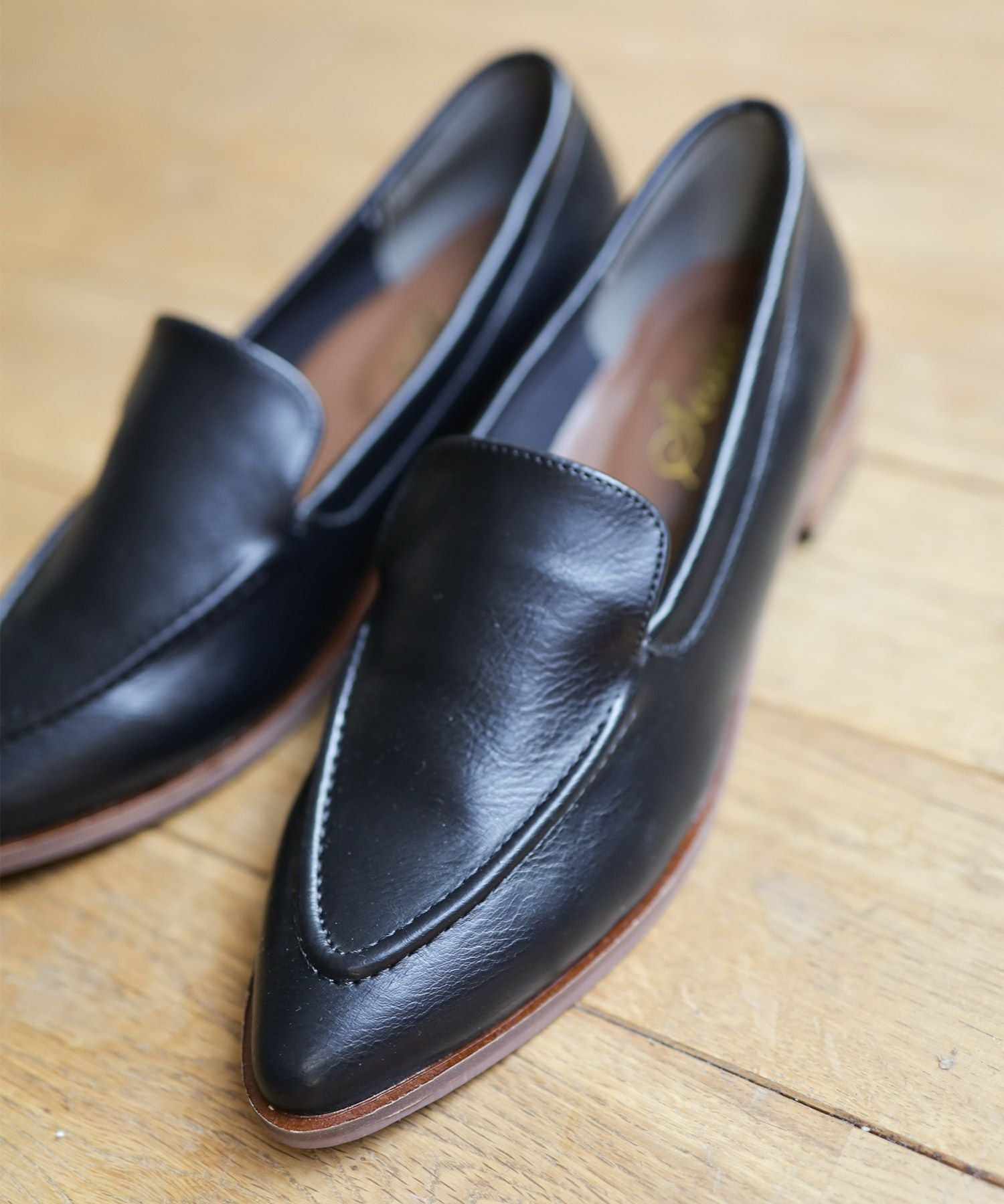 ウッドヒールのアーモンドトゥローファーパンプス　一部4月上旬・4月末～5月上旬入荷予定