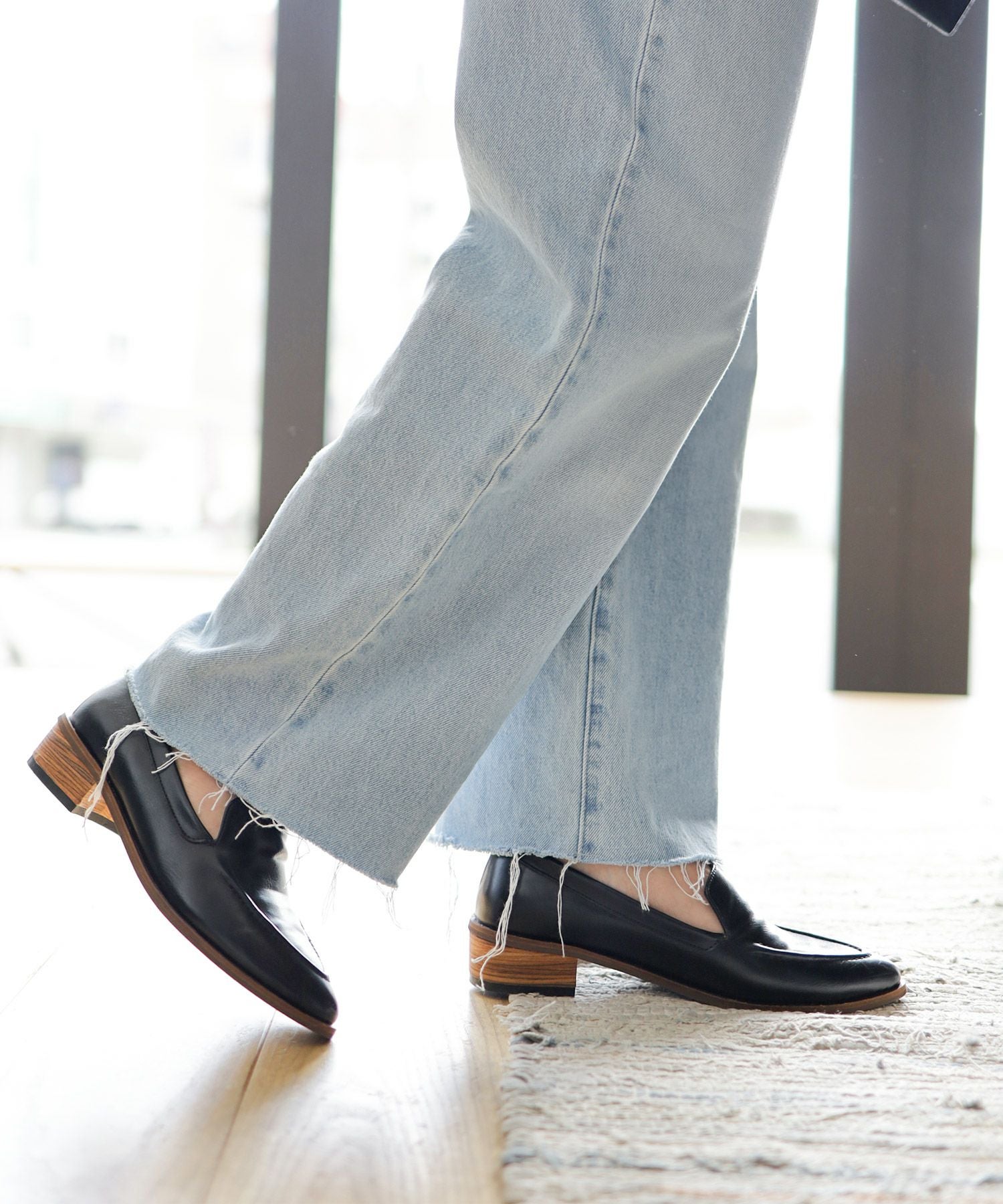 ウッドヒールのアーモンドトゥローファーパンプス　一部4月上旬・4月末～5月上旬入荷予定