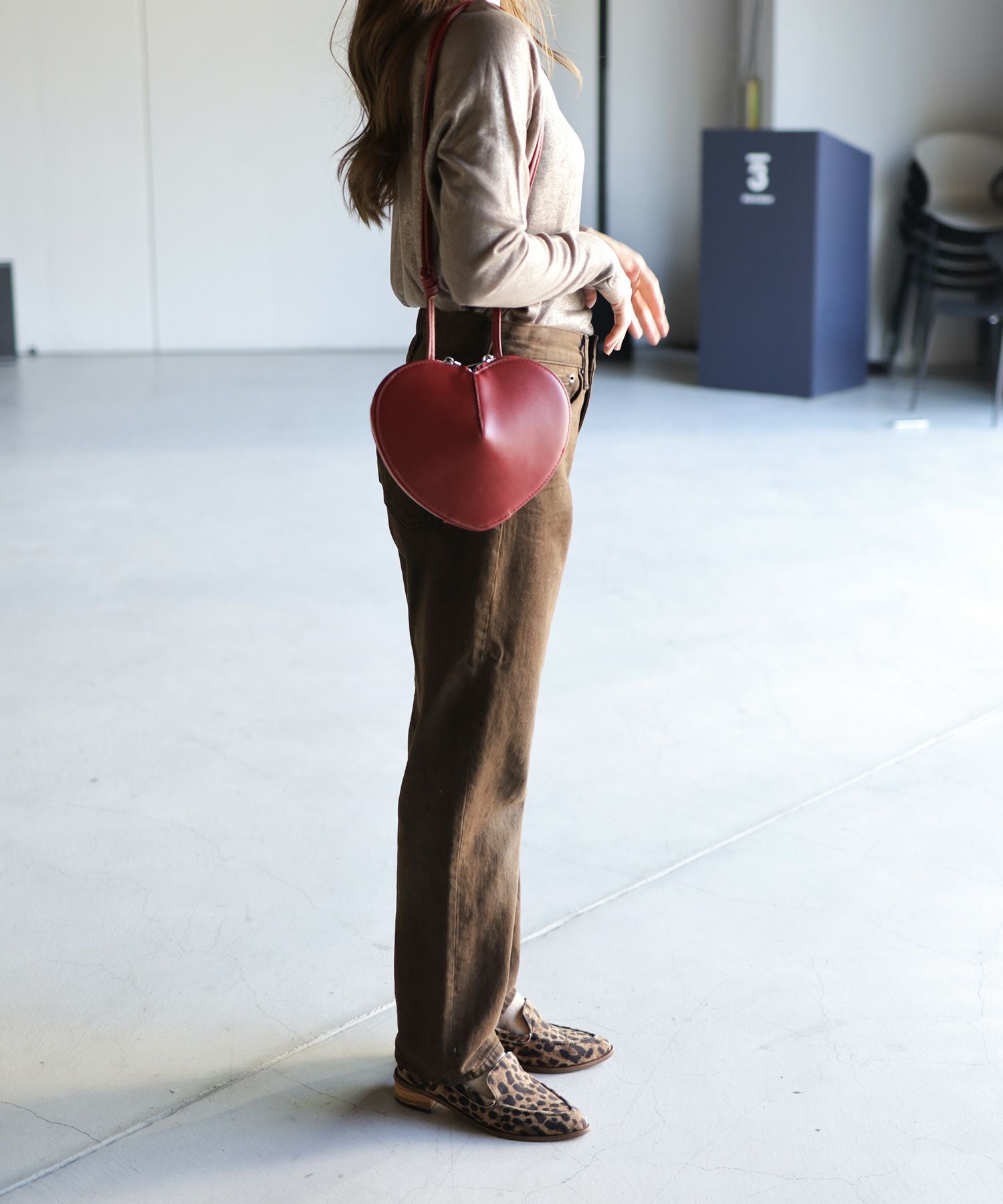 ウッドヒールのアーモンドトゥローファーパンプス　一部4月上旬・4月末～5月上旬入荷予定