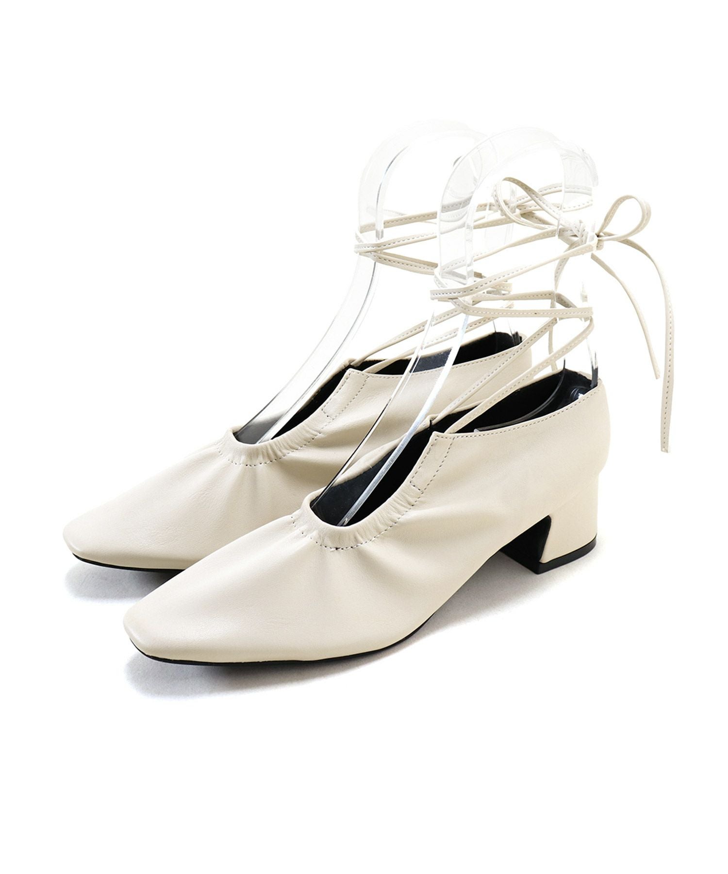 スクエアトゥレースアップパンプス