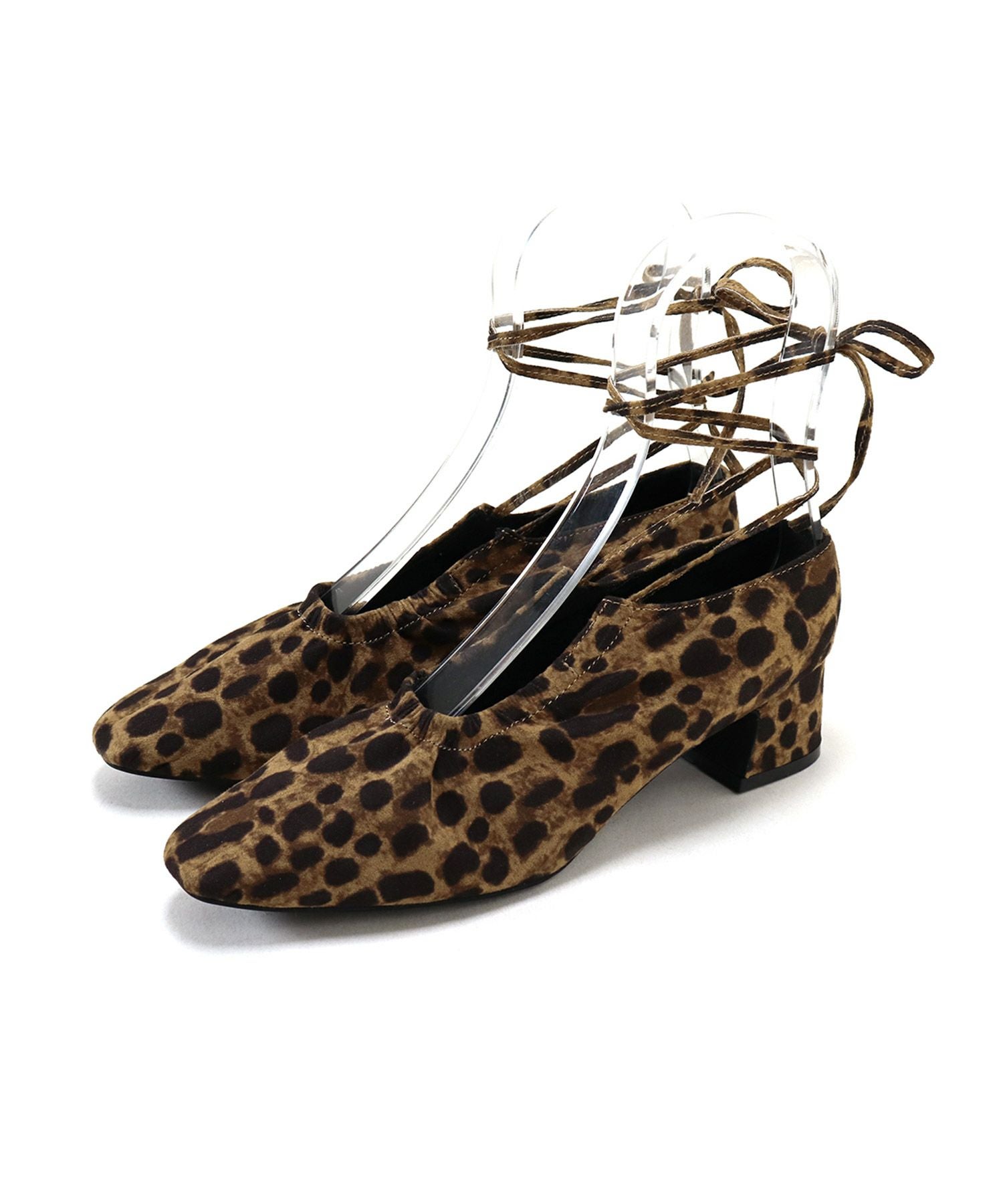 スクエアトゥレースアップパンプス