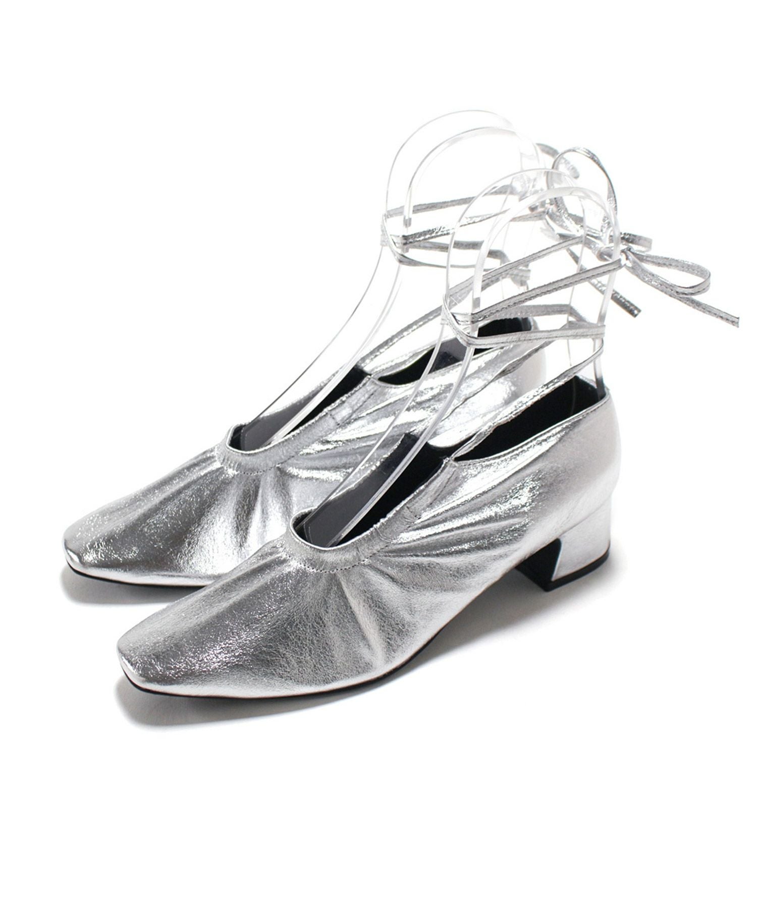 スクエアトゥレースアップパンプス