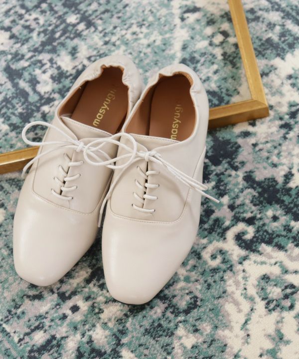 【4E幅広・大きいサイズ】スクエアトゥフラットレースアップパンプス ▲返品不可