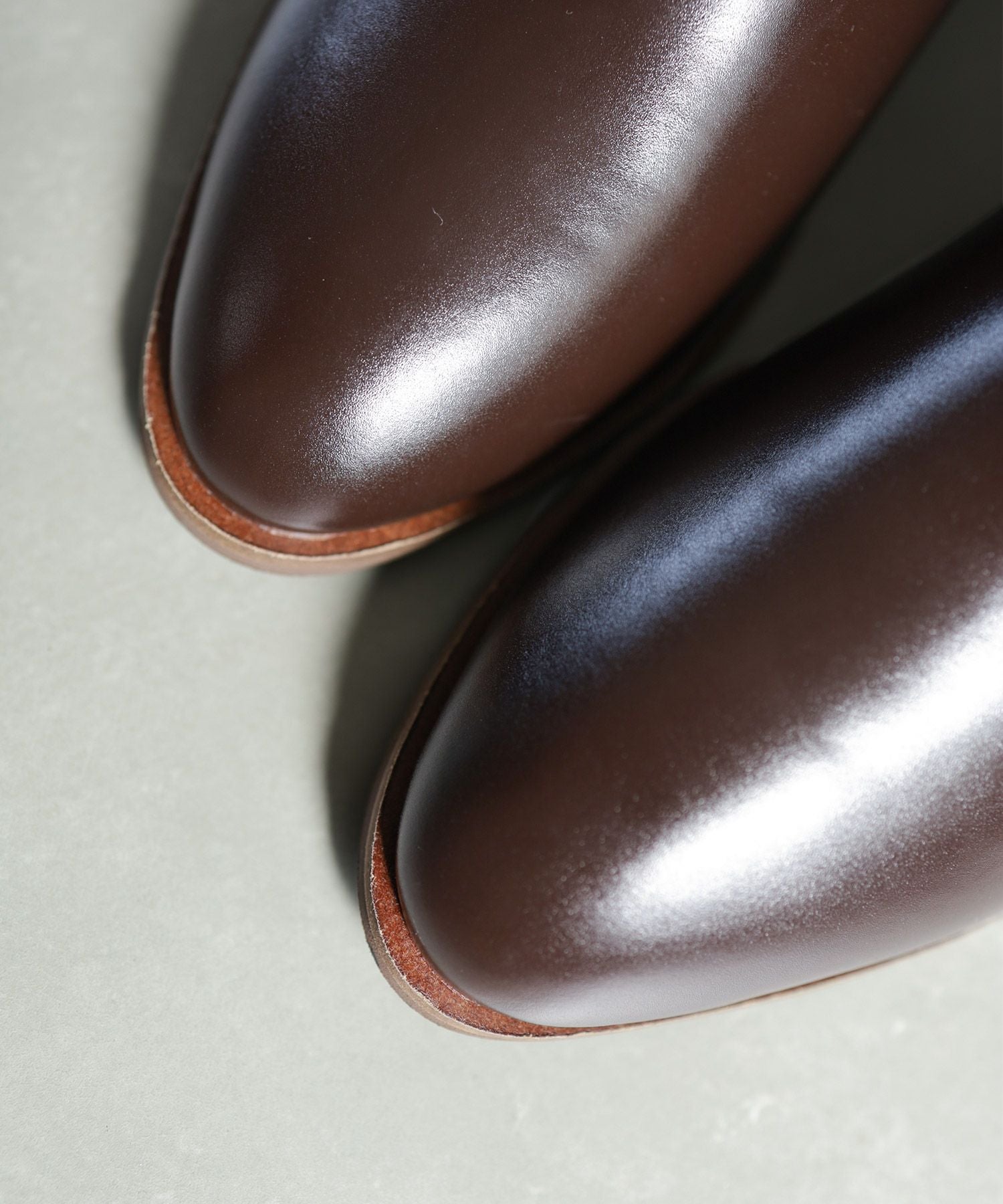 内側ファーのウッドヒールショートブーツ