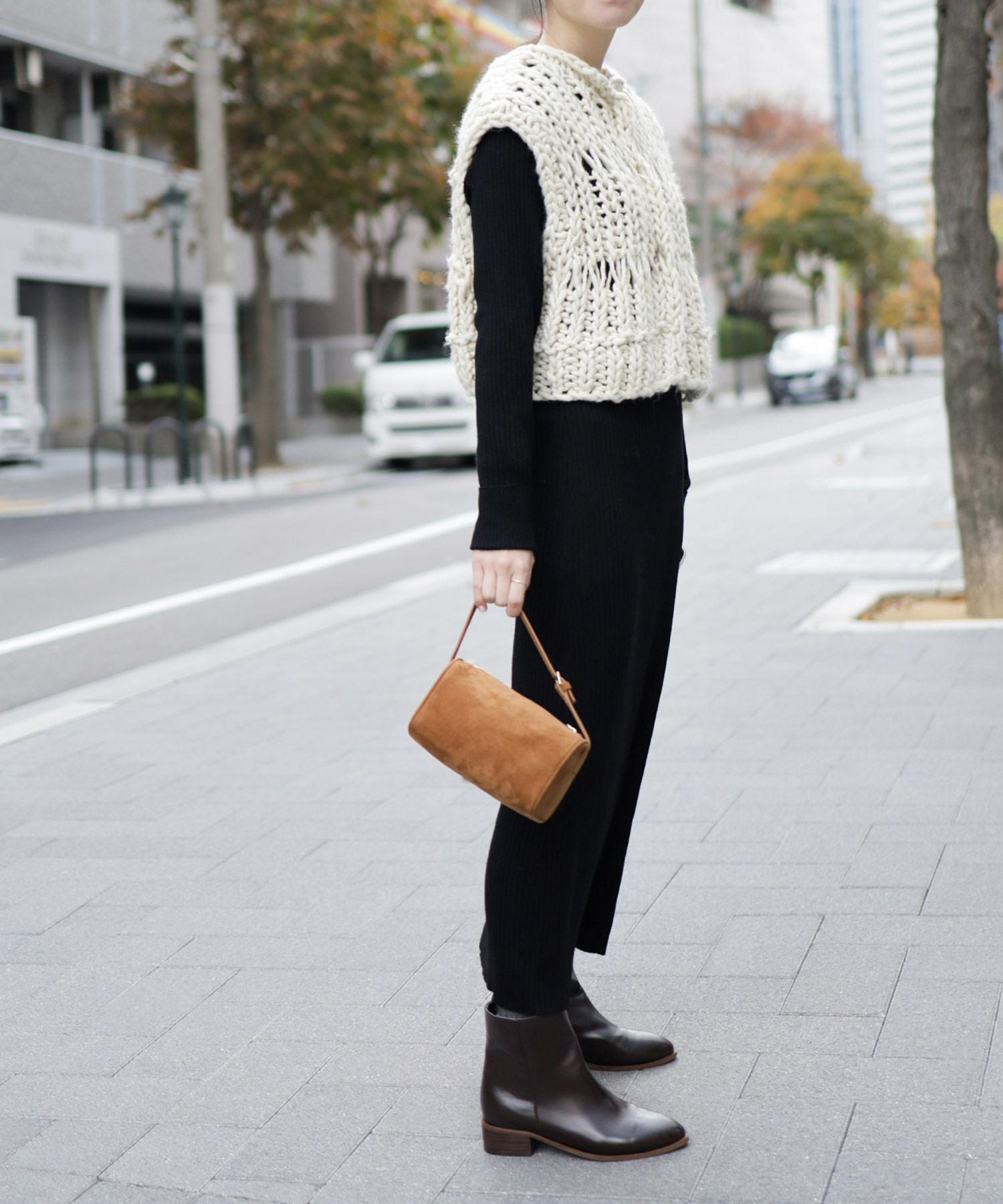 内側ファーのウッドヒールショートブーツ