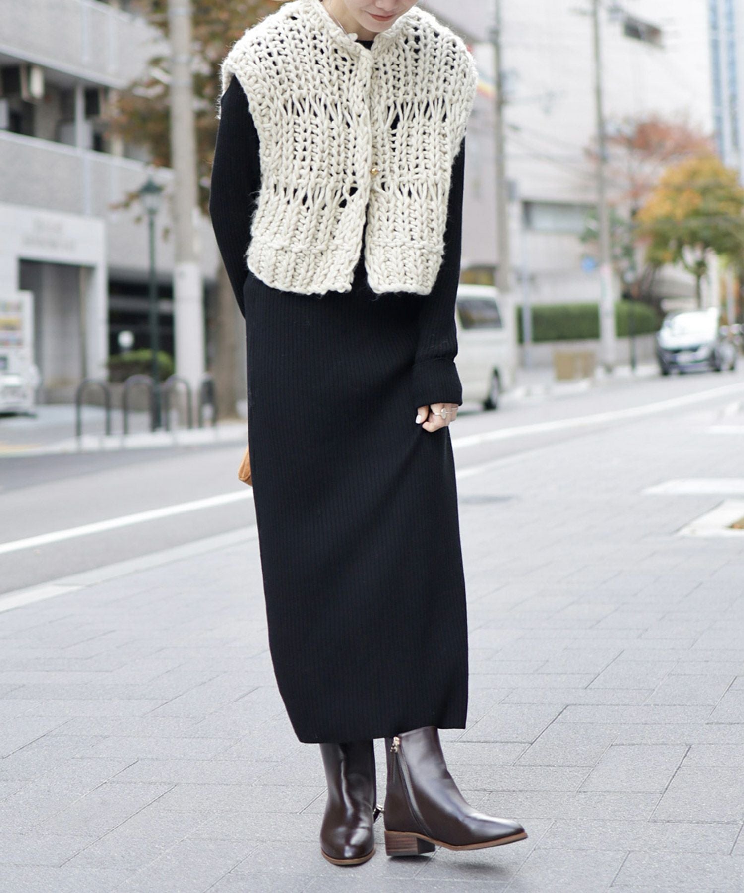 内側ファーのウッドヒールショートブーツ