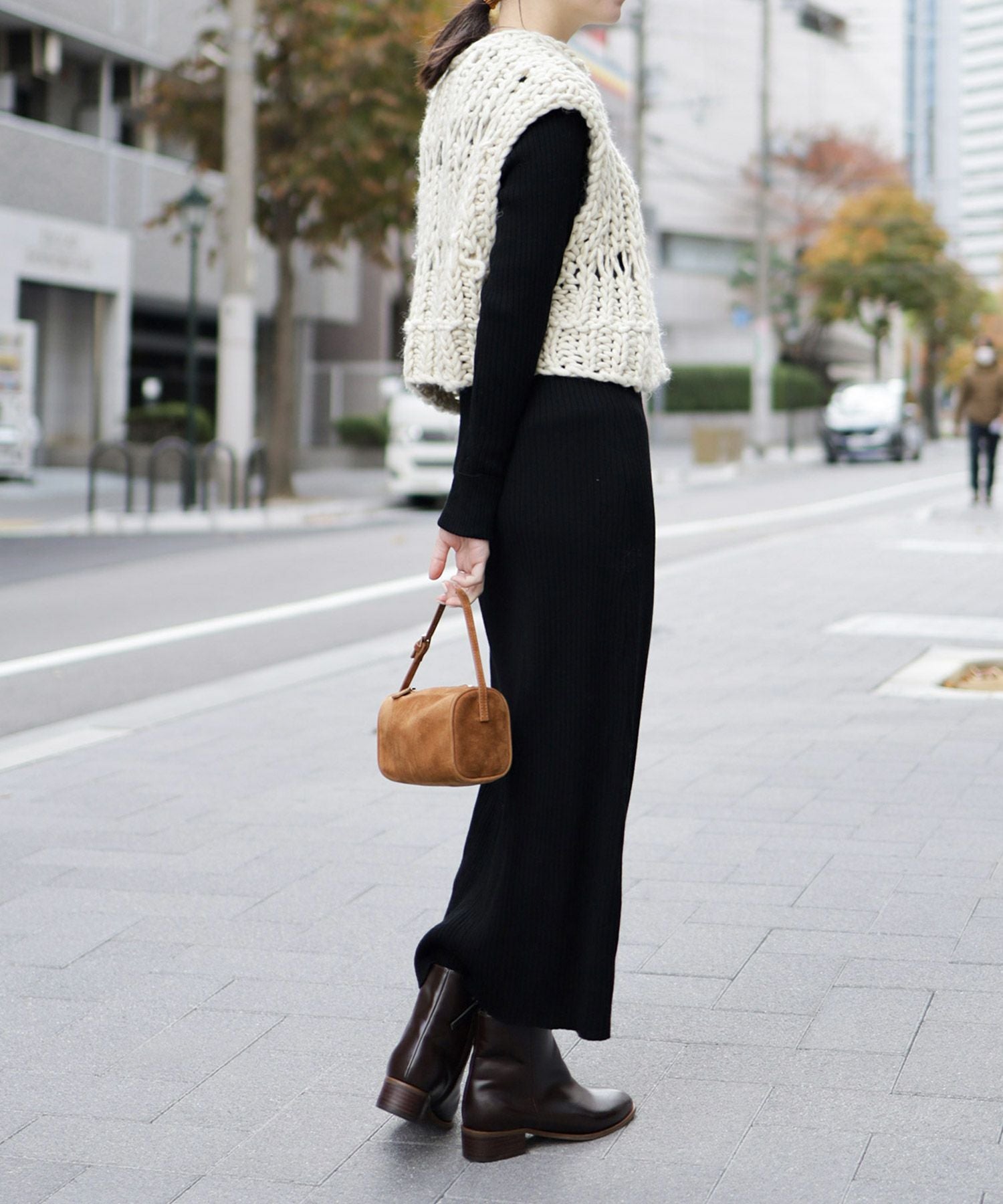 内側ファーのウッドヒールショートブーツ