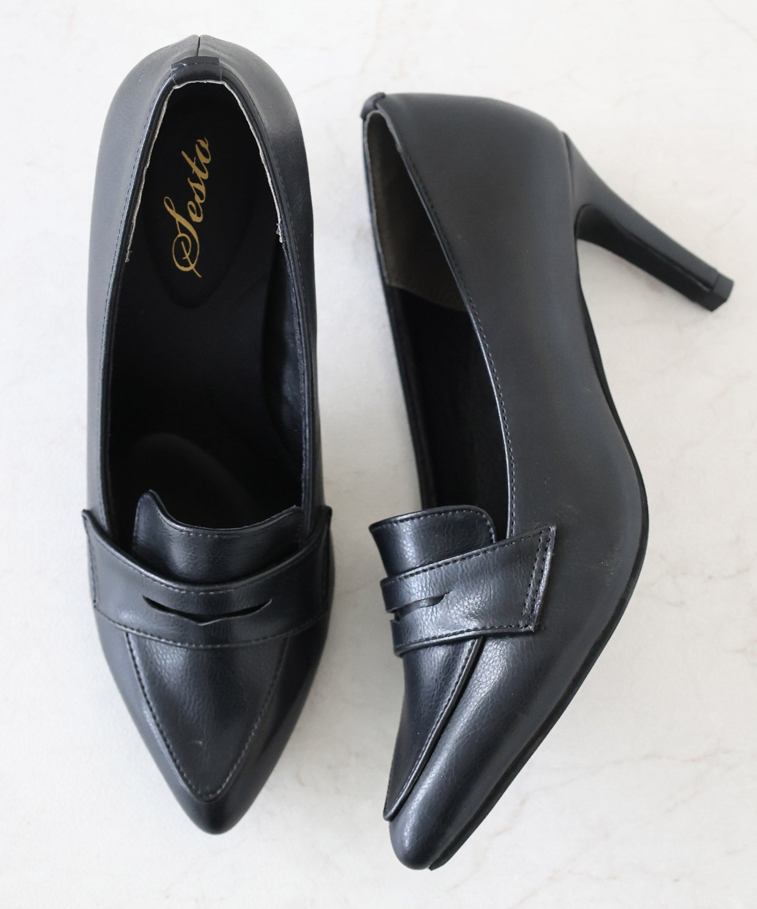 ポインテッドトゥコインローファーパンプス