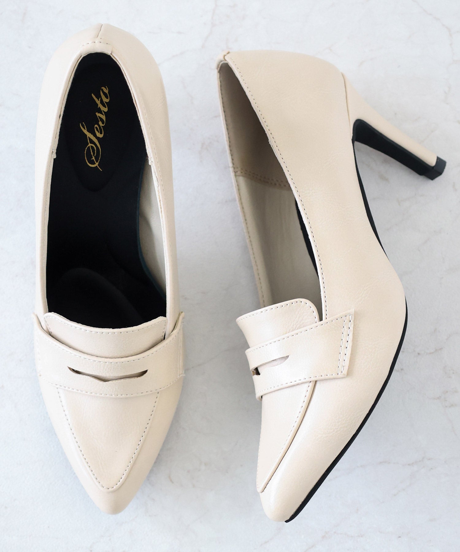 ポインテッドトゥコインローファーパンプス