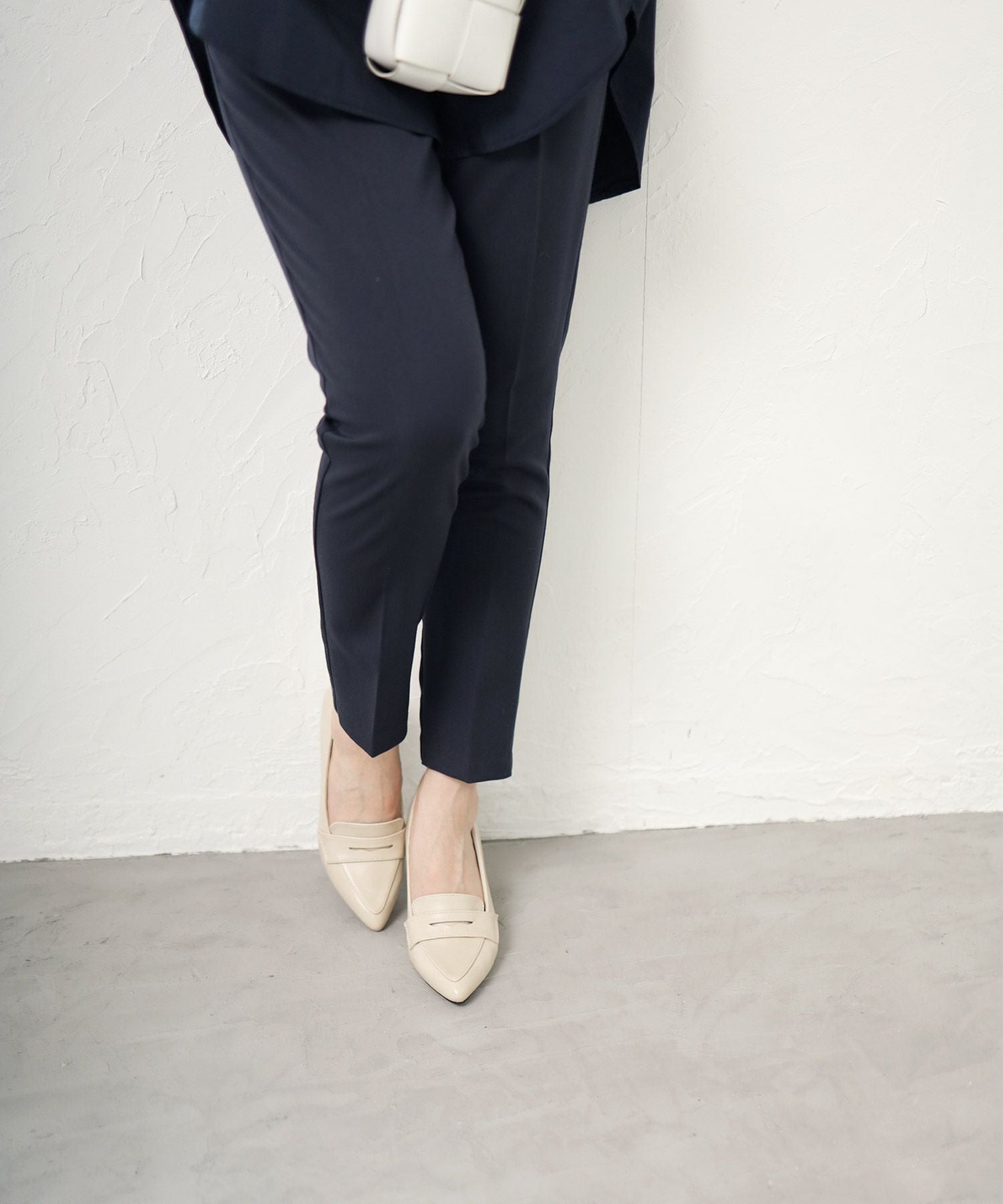 ポインテッドトゥコインローファーパンプス