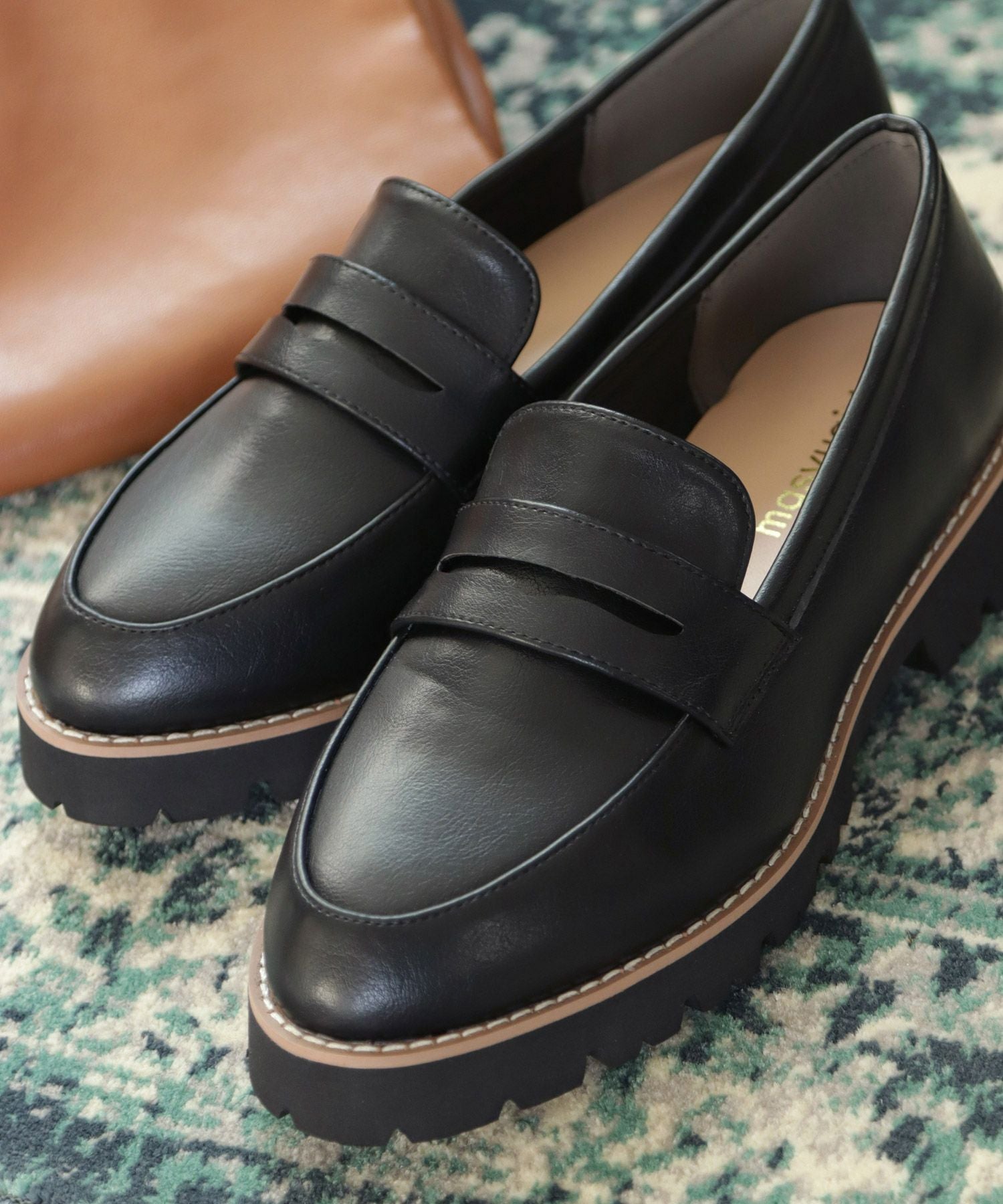 【4E幅広・大きいサイズ】厚底ローファー ▲返品不可