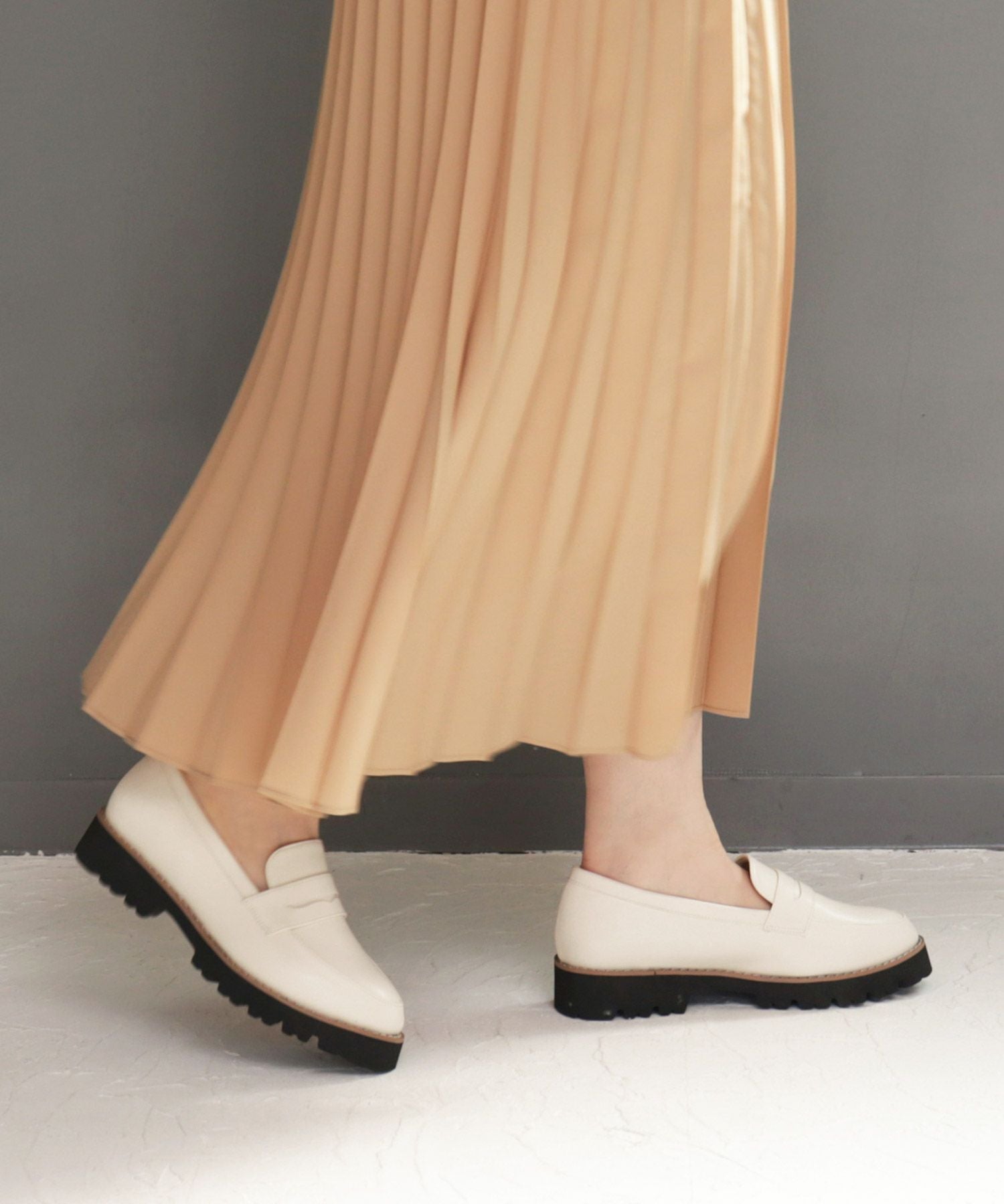 【4E幅広・大きいサイズ】厚底ローファー ▲返品不可