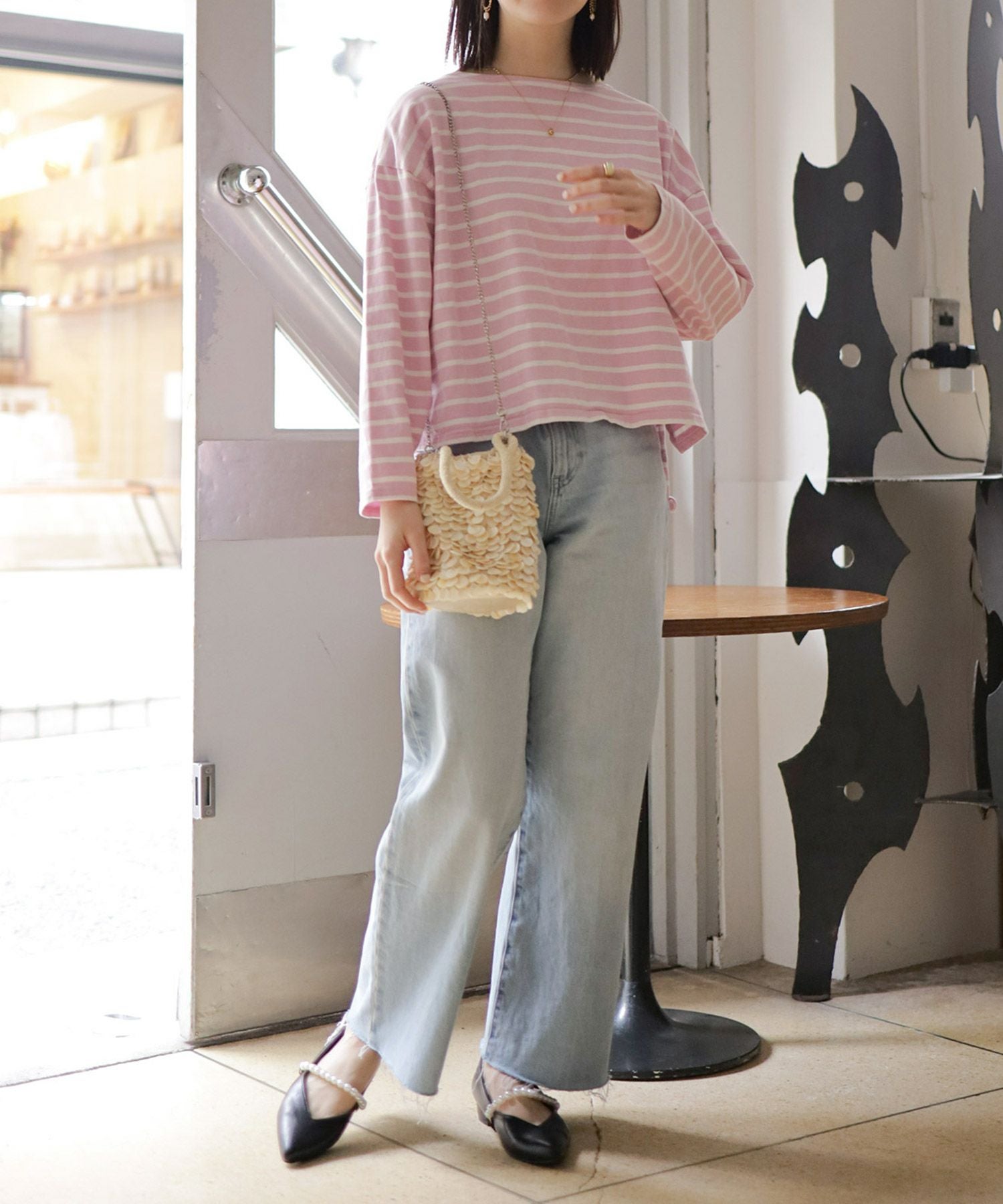 パールストラップのポインテッドトゥローヒールメリージェーンパンプス▲返品交換不可