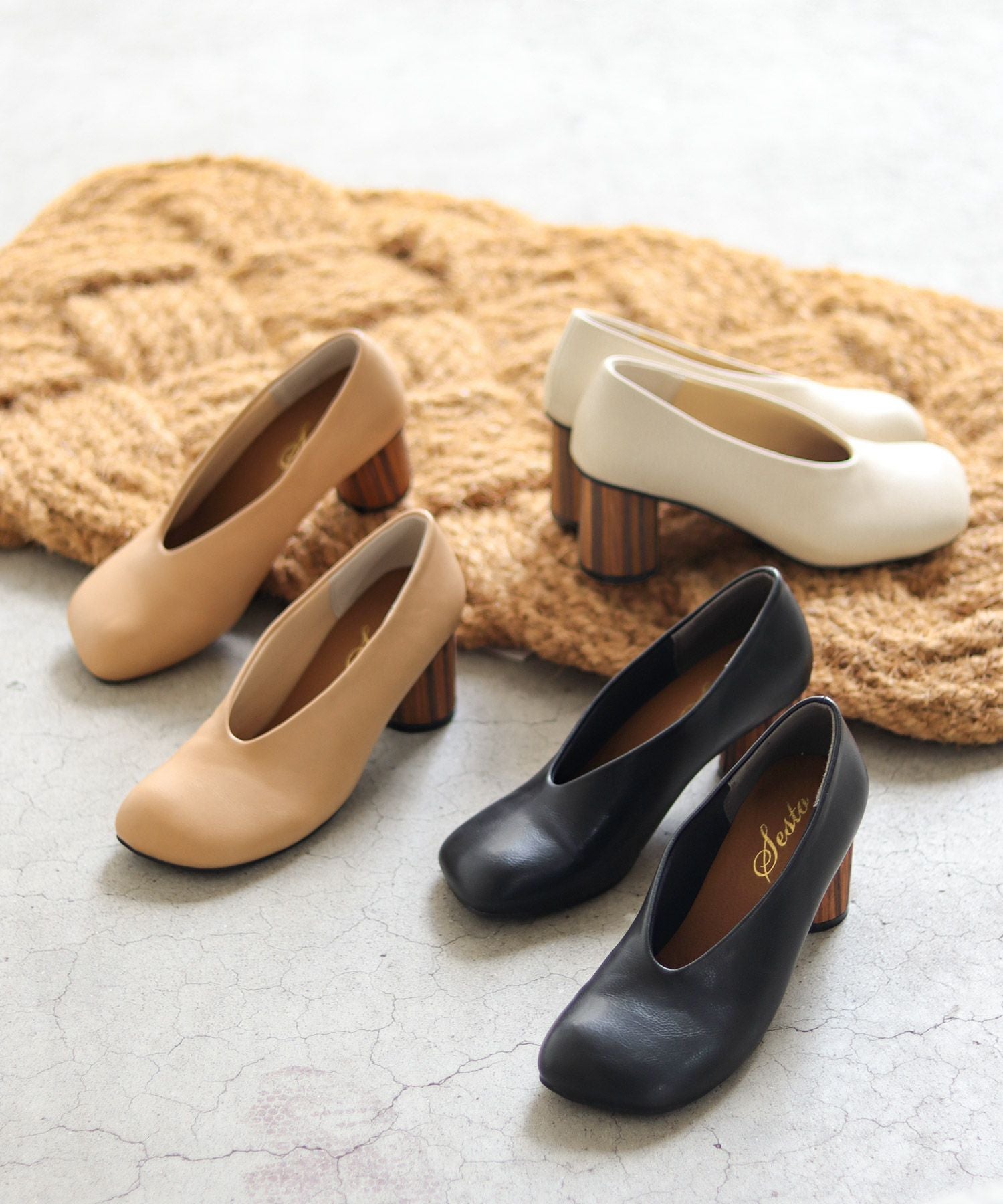 ウッド巻きヒールのアシンメトリートゥUカットパンプス 【公式ショップ・ZOZOTOWN・amazon限定販売アイテム】▲返品交換不可