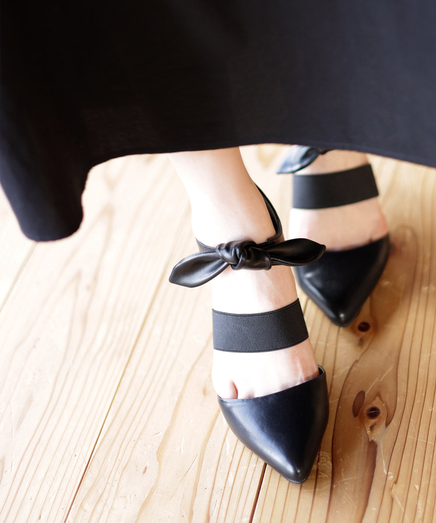 取り外しできるリボン付きゴムストラップピンヒールポインテッドトゥパンプス▲返品交換不可