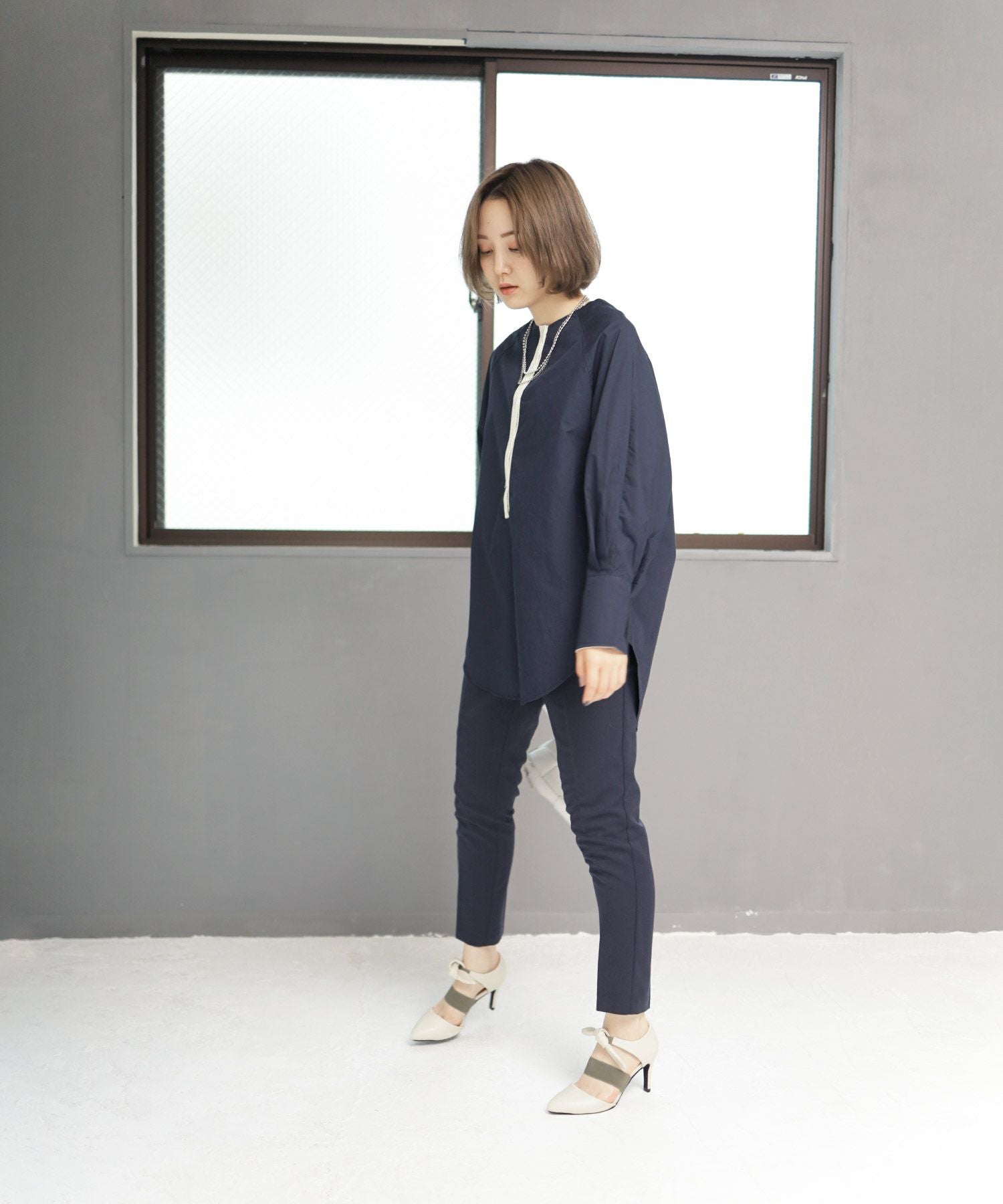 取り外しできるリボン付きゴムストラップピンヒールポインテッドトゥパンプス▲返品交換不可