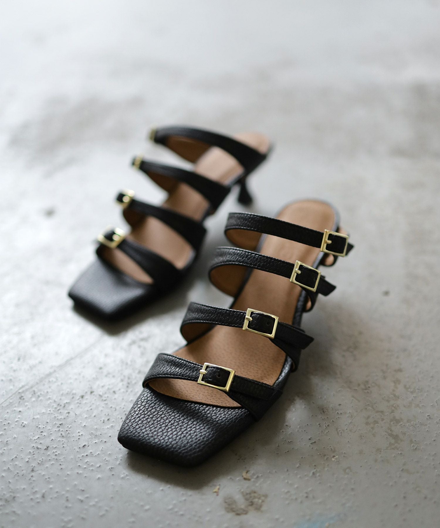 オールストラップスクエアトゥミュールサンダル▲返品交換不可