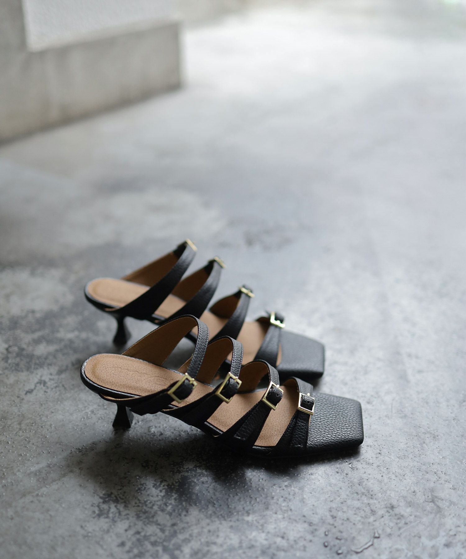 オールストラップスクエアトゥミュールサンダル▲返品交換不可