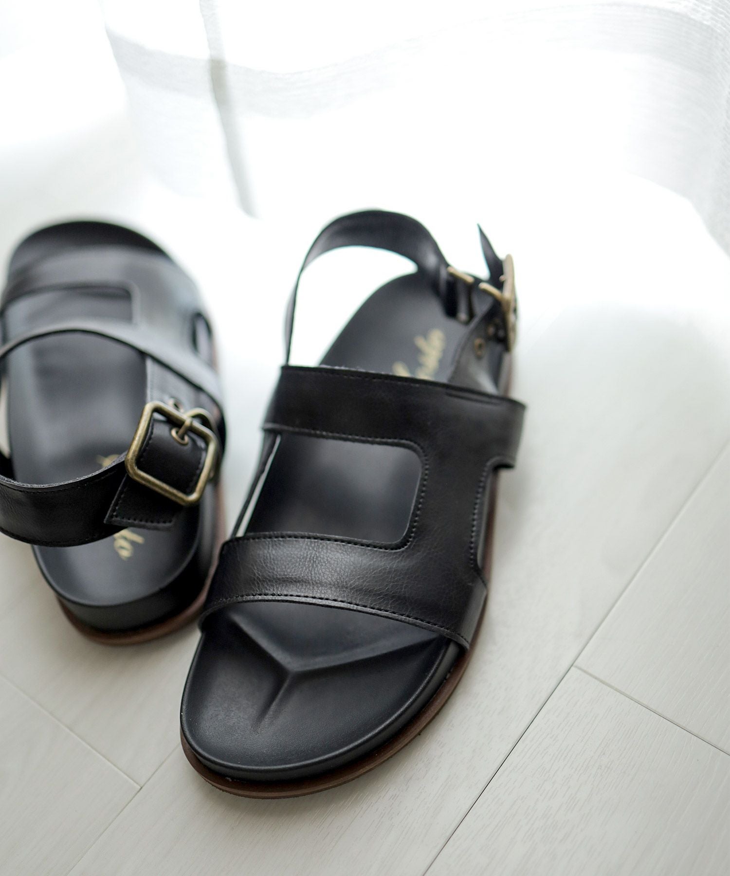 ラティスカットストラップのフットベッドサンダル【公式ショップ・ZOZOTOWN・Amazon限定販売アイテム】▲返品交換不可