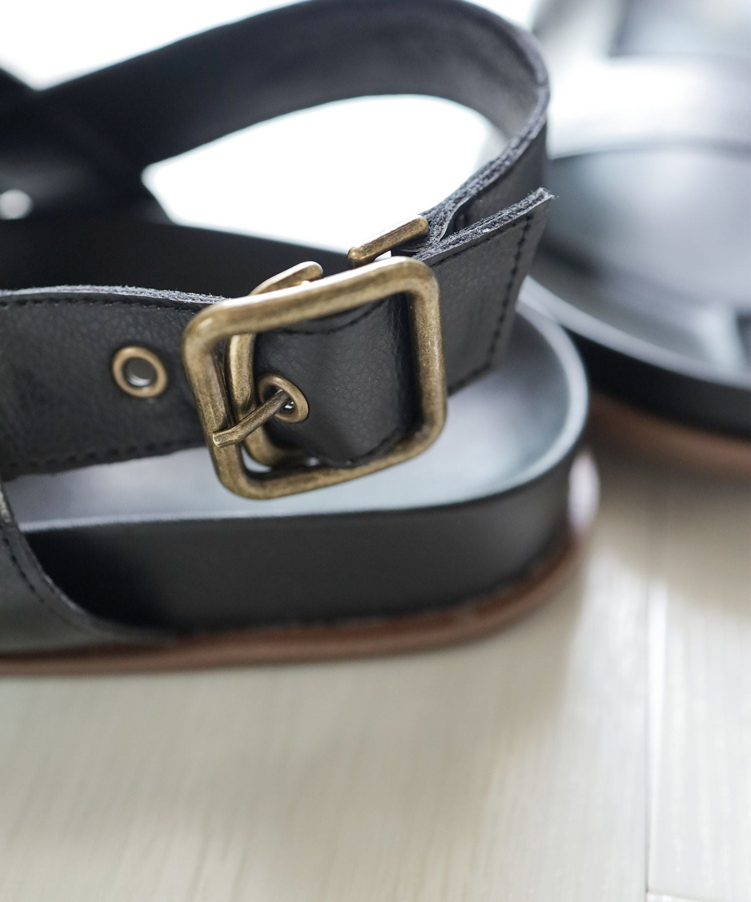 ラティスカットストラップのフットベッドサンダル【公式ショップ・ZOZOTOWN・Amazon限定販売アイテム】▲返品交換不可