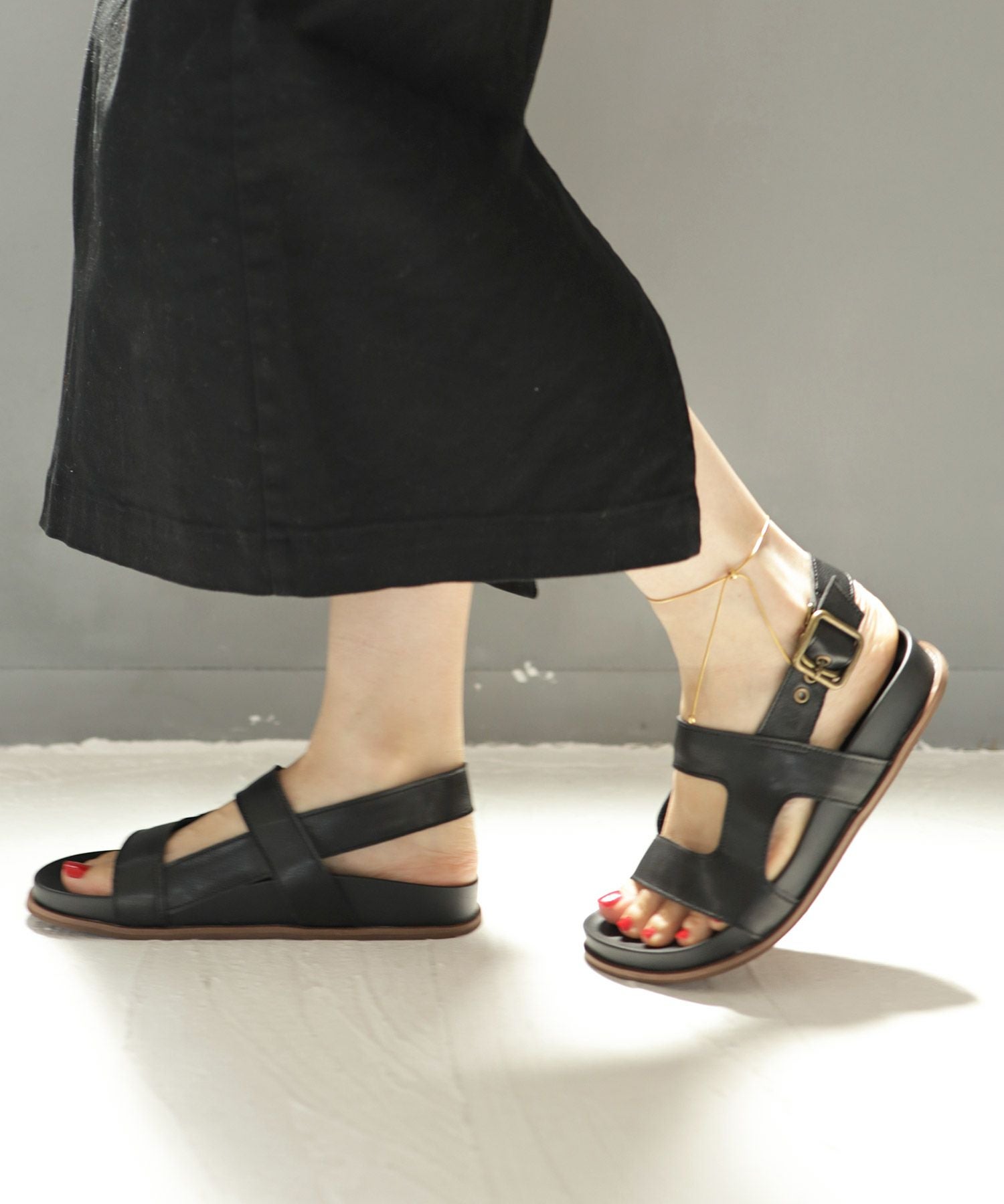 ラティスカットストラップのフットベッドサンダル【公式ショップ・ZOZOTOWN・Amazon限定販売アイテム】▲返品交換不可