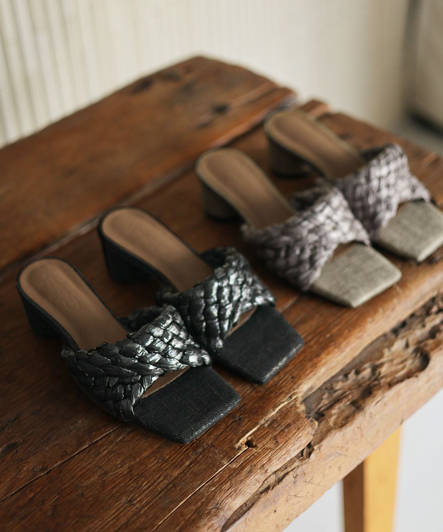 編み込みデザインサークルヒールミュールサンダル▲返品不可