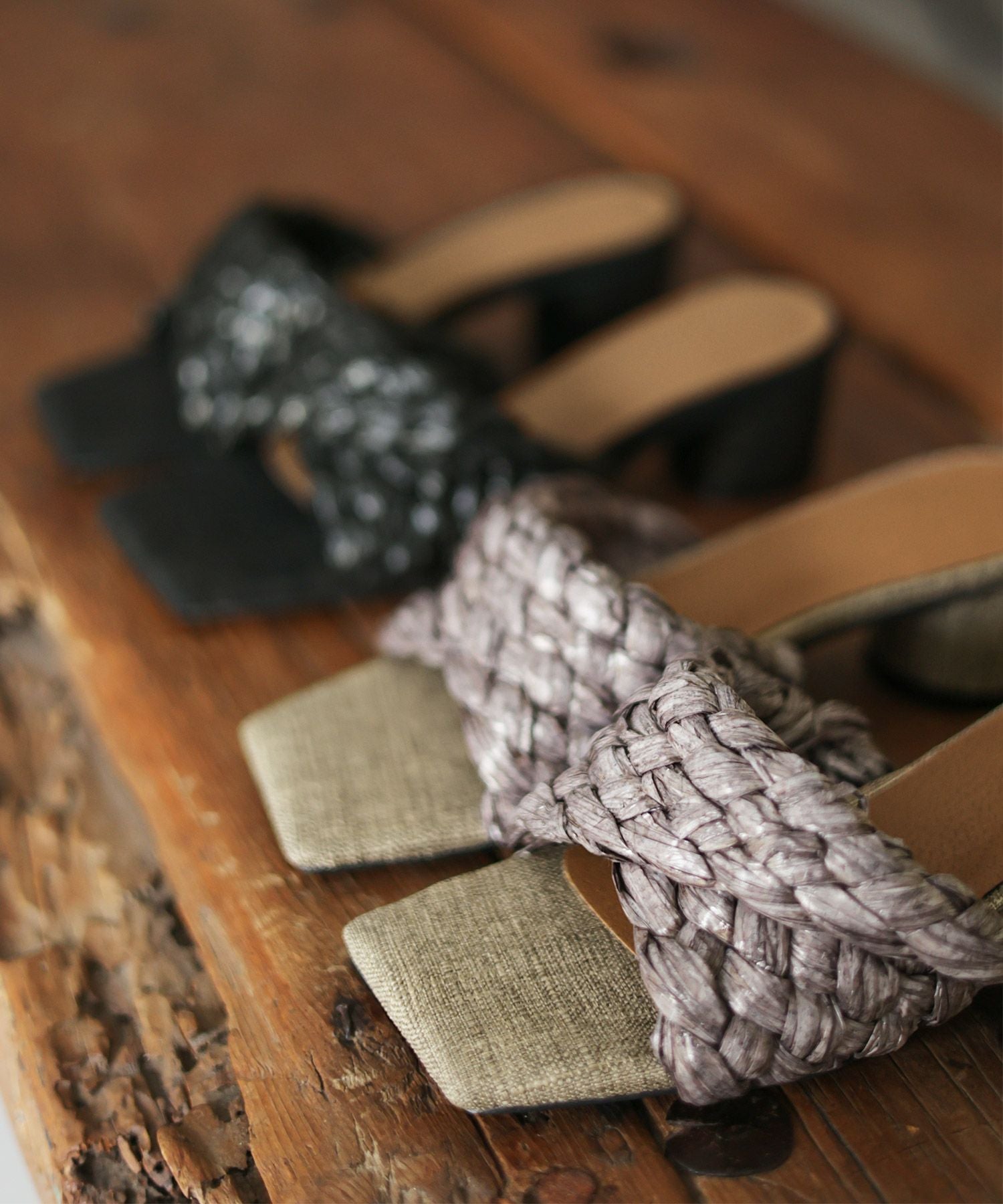 編み込みデザインサークルヒールミュールサンダル▲返品不可