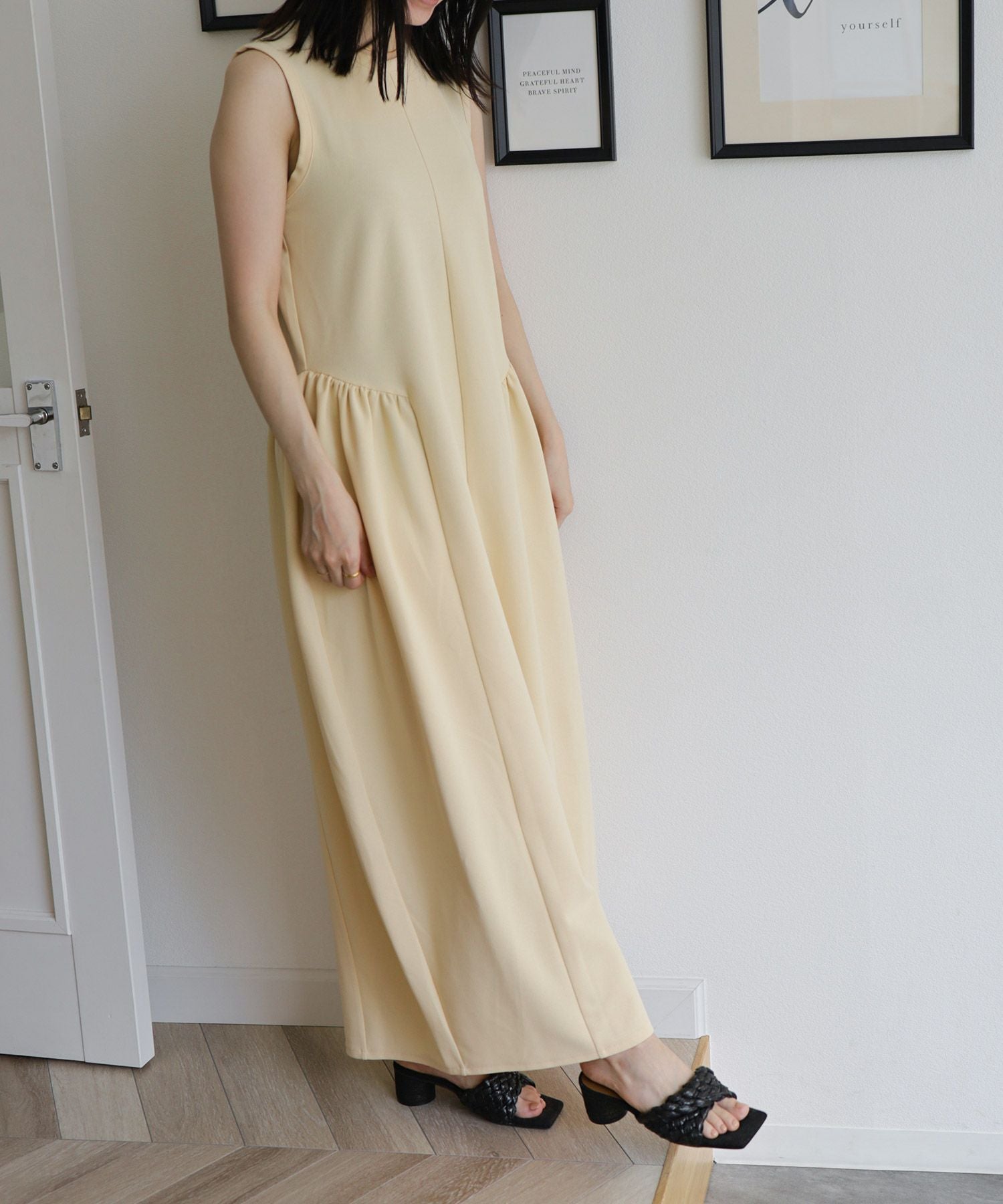 編み込みデザインサークルヒールミュールサンダル▲返品不可