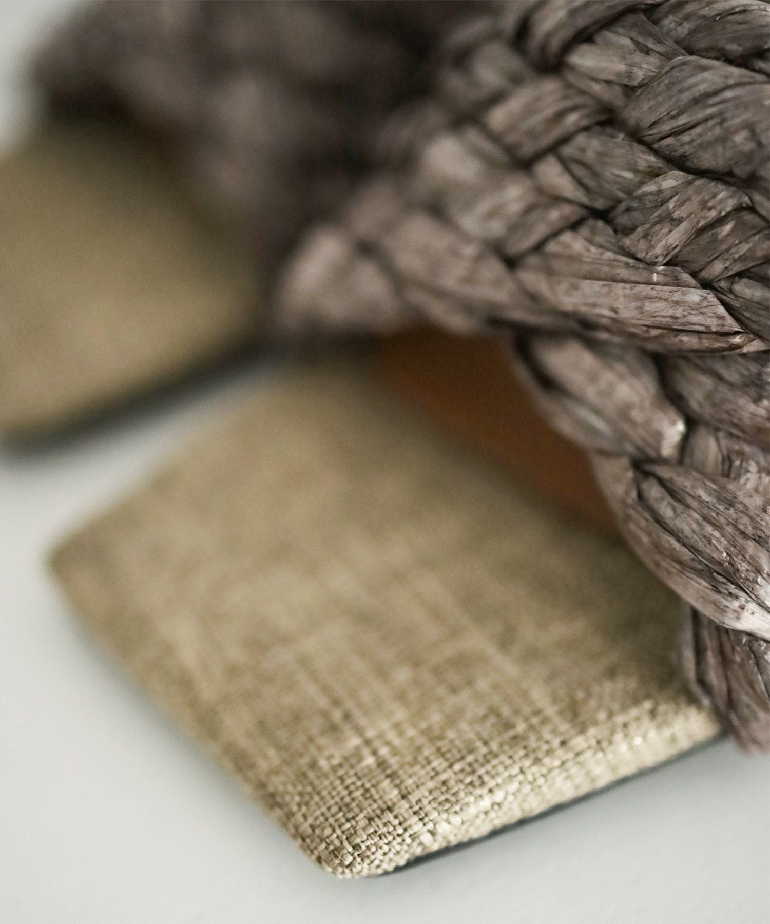 編み込みデザインサークルヒールミュールサンダル▲返品不可