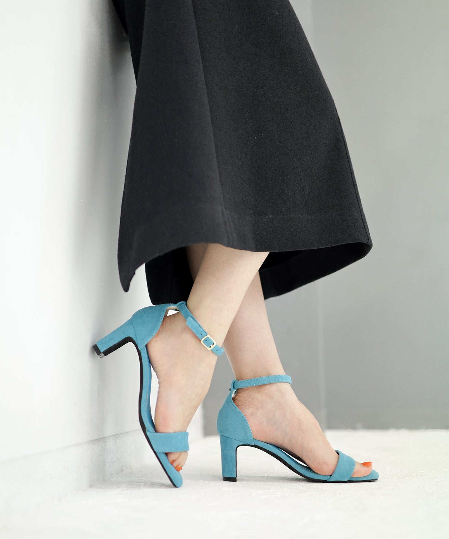 プレートヒールアンクルストラップサンダル